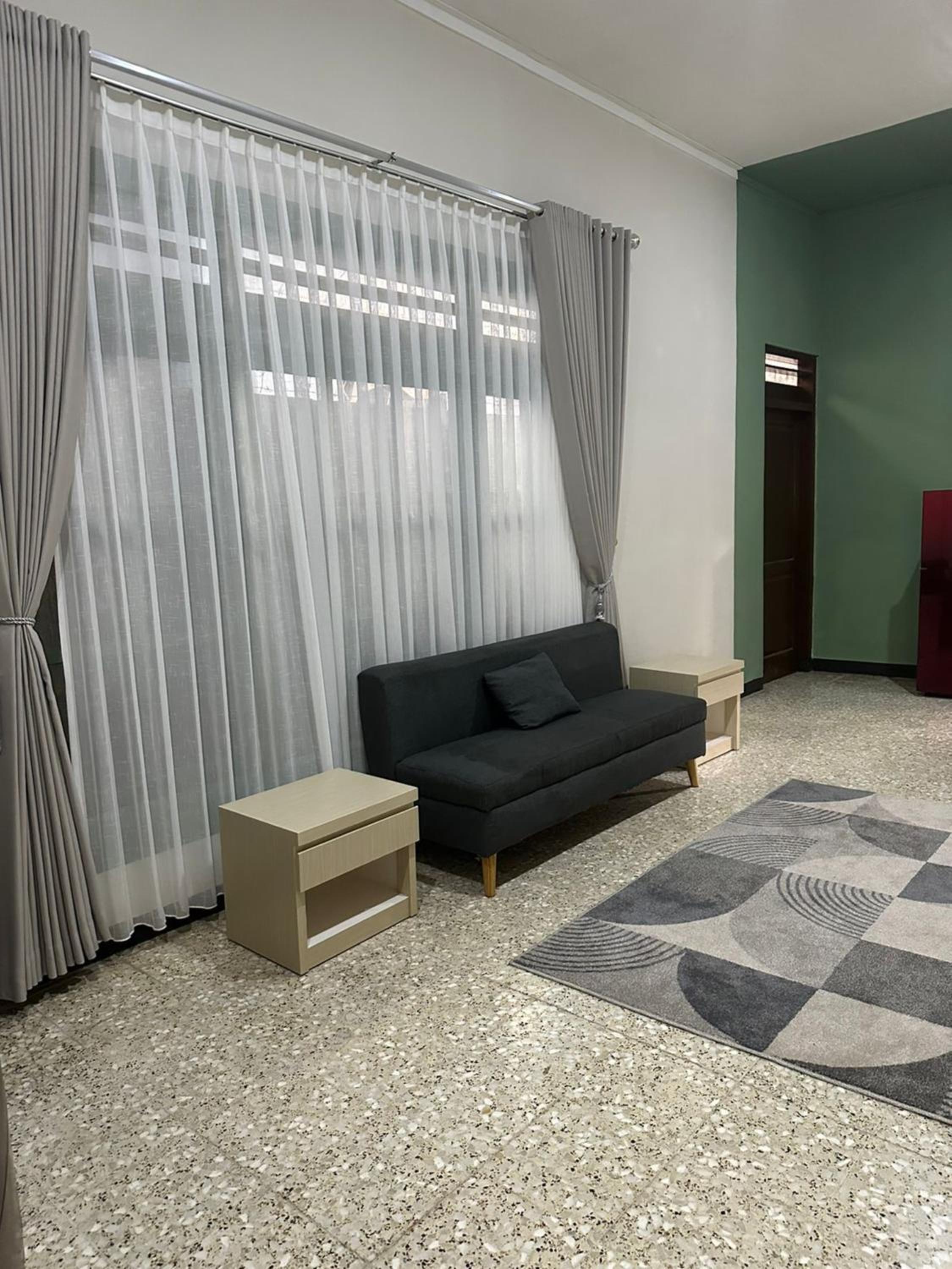 Homestay Azarine Jogja Dekat UGM By Simply Homy view 4
