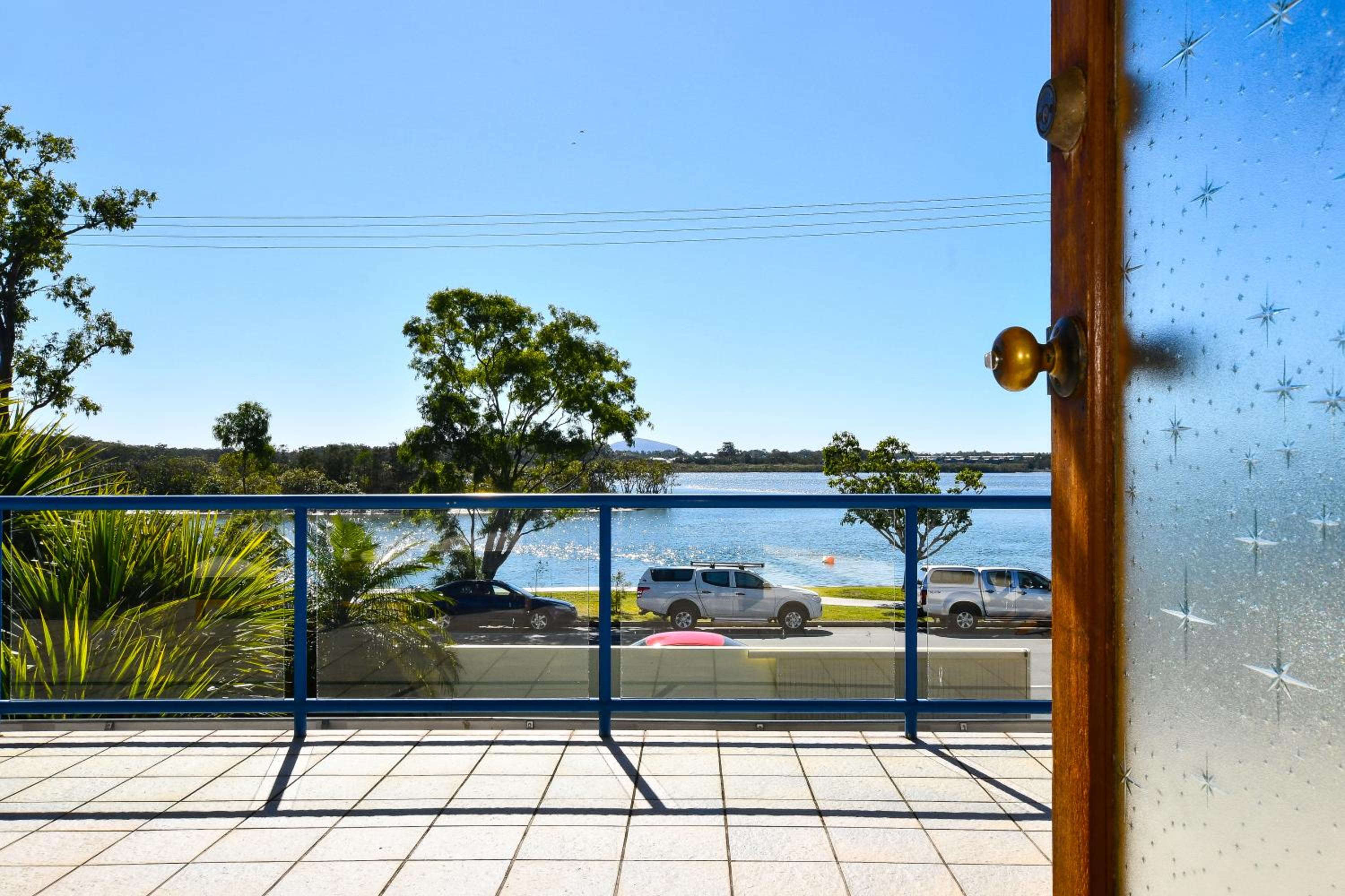 Bradman-Budget Waterfront Accom, Pet Friendly