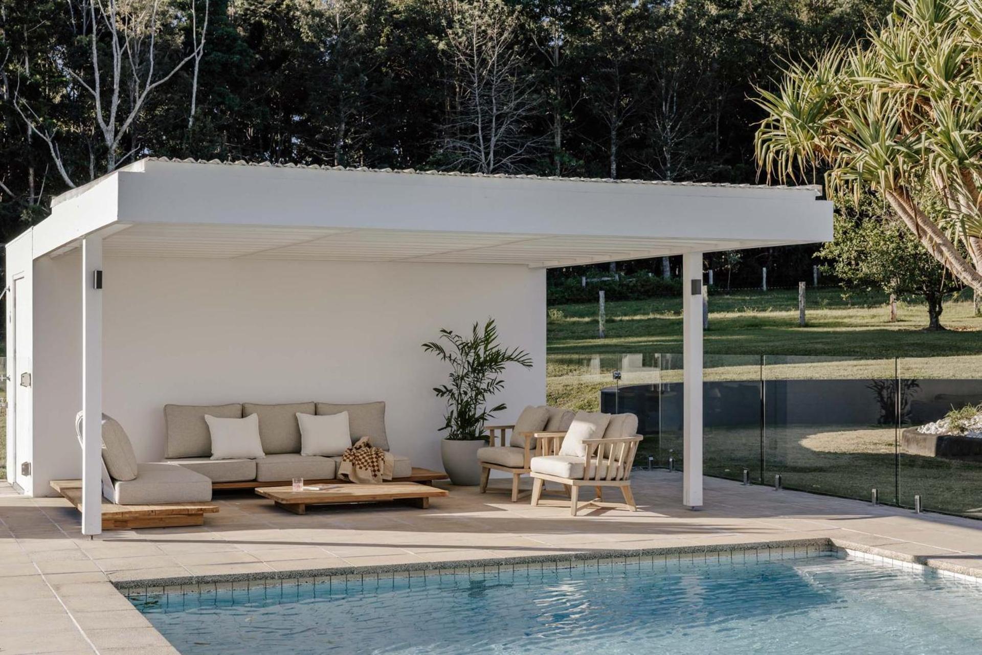 Amileka - luxury 25 acre estate with pool