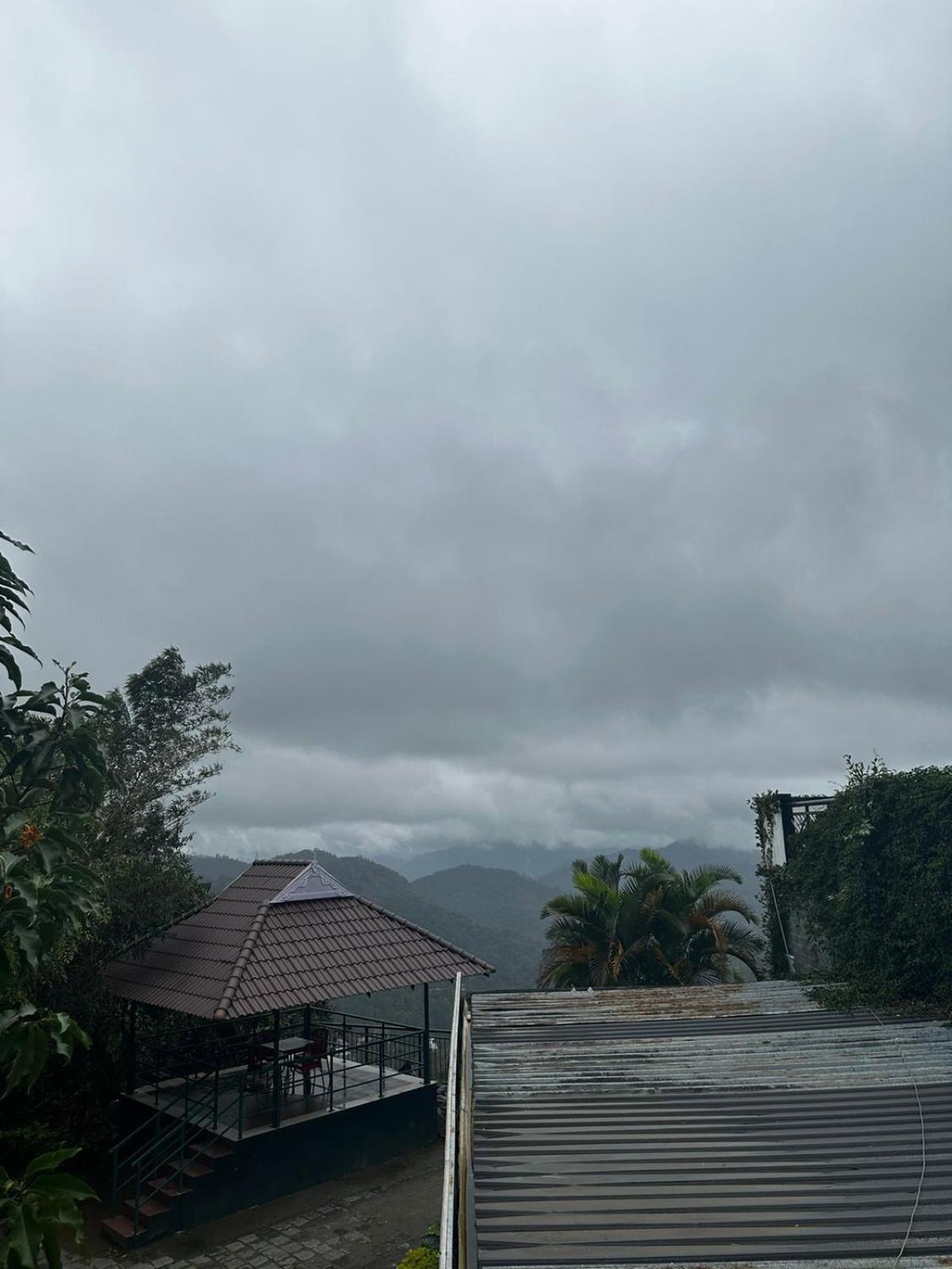 Munnar Tea Hills Resort - MTHR