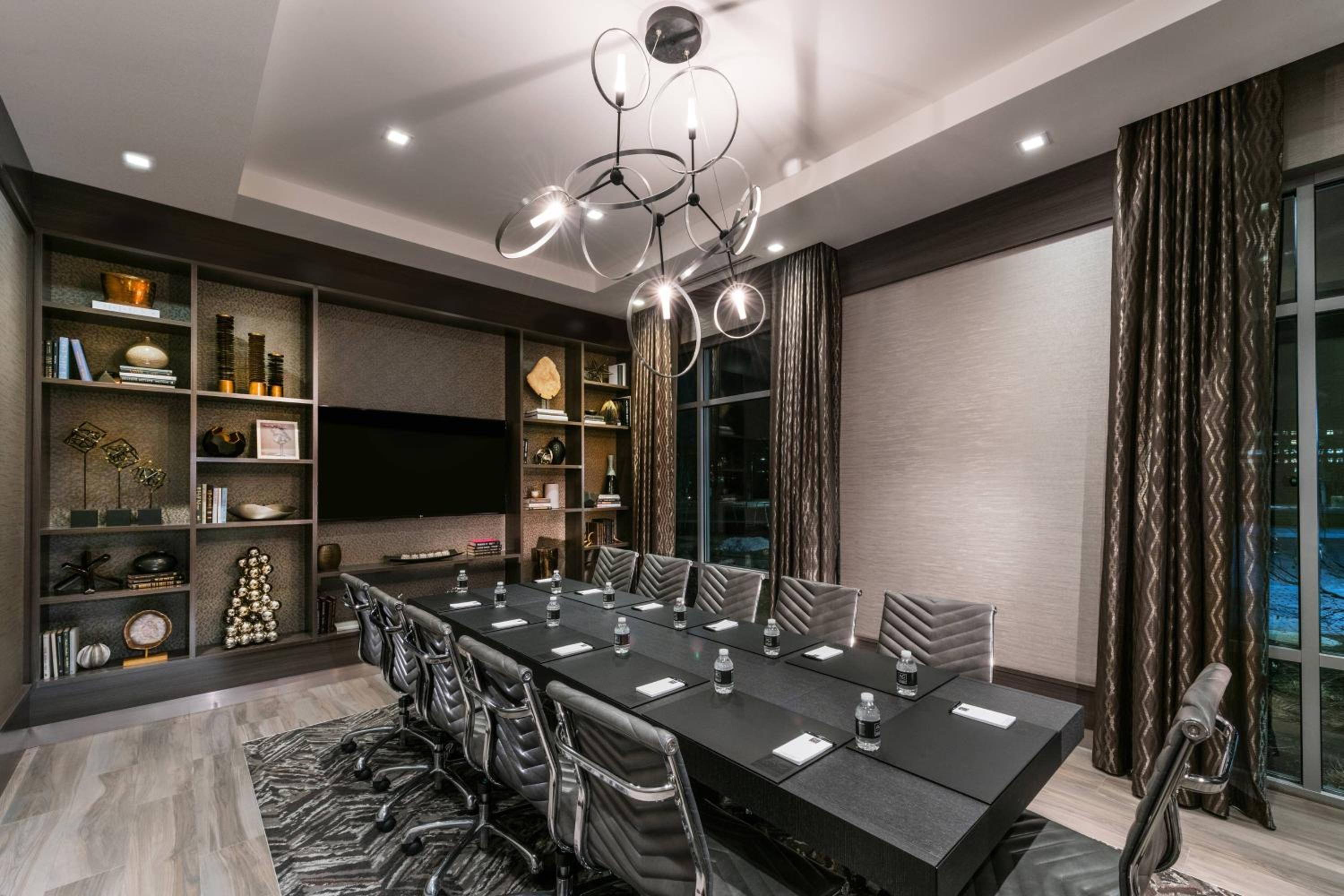 AC Hotel by Marriott Boston Cambridge - Property Image 18