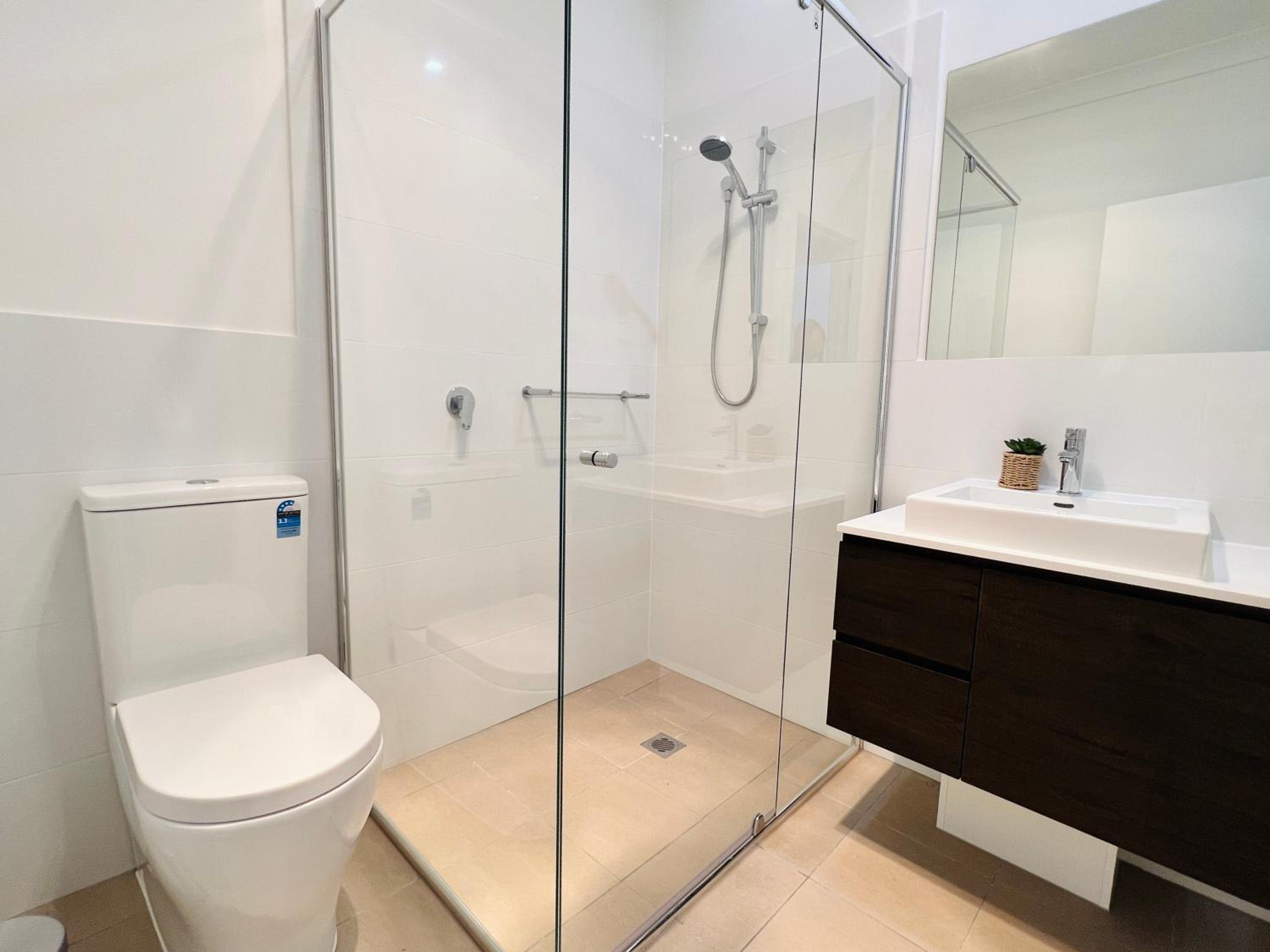 Austral Newly Built Modern 3 Br Home