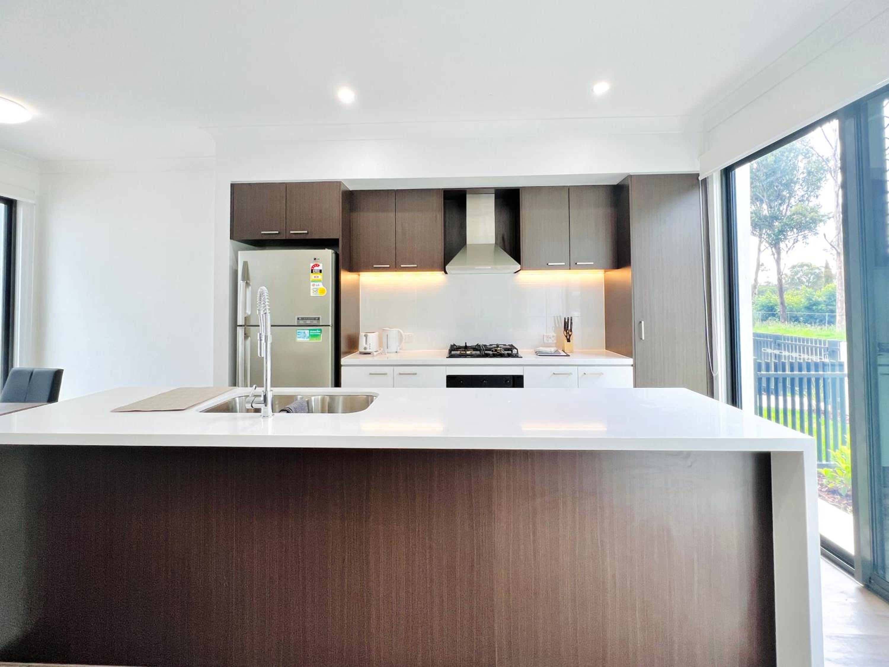 Austral Newly Built Modern 3 Br Home