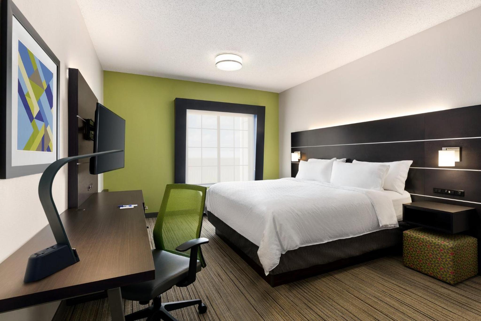 Oklahoma City Vacations - Holiday Inn Express Hotel  Suites Shawnee I-40, an IHG Hotel - Property Image 4