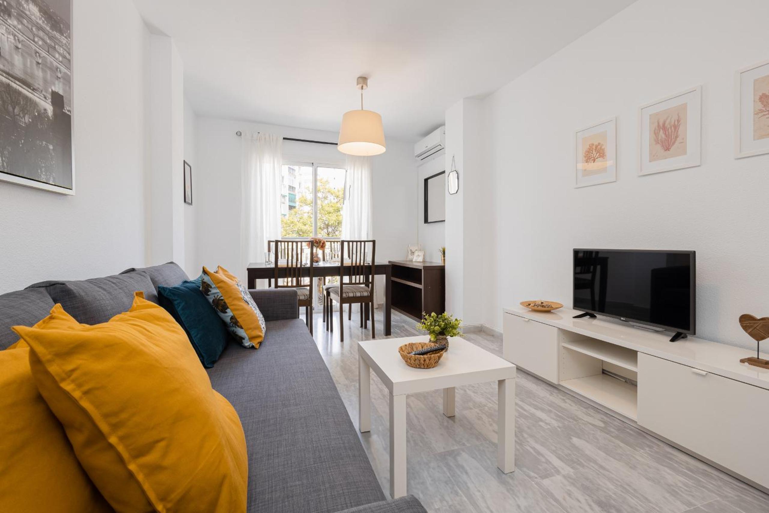 C17 Lovely 2 bdr Apartment