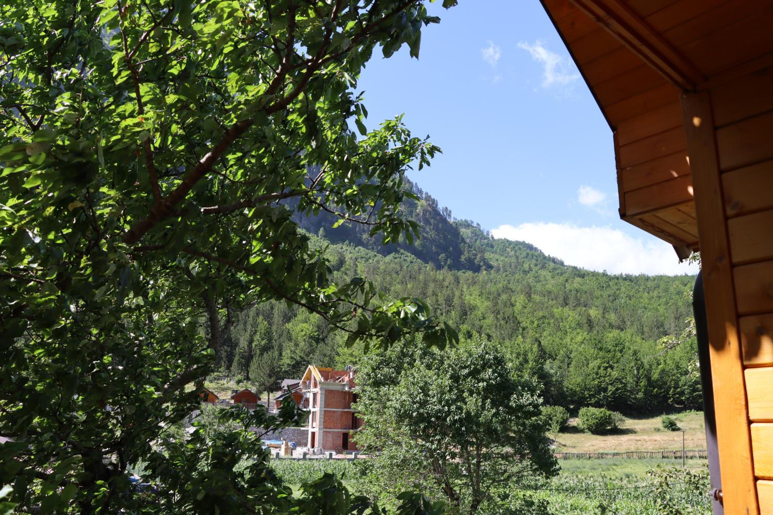 Guesthouse Besimi