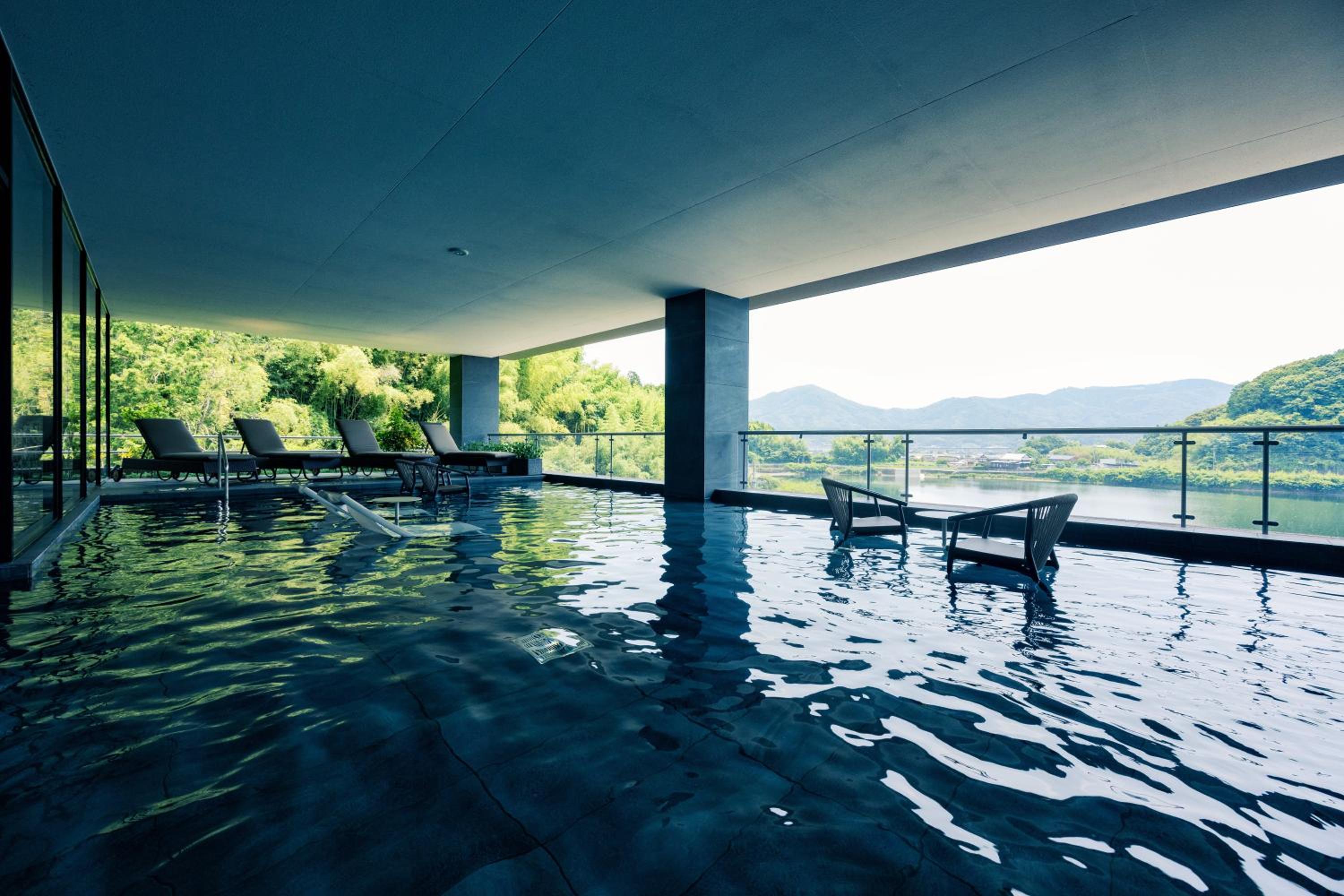 Urari Takeo Garden Terrace Spa Resorts