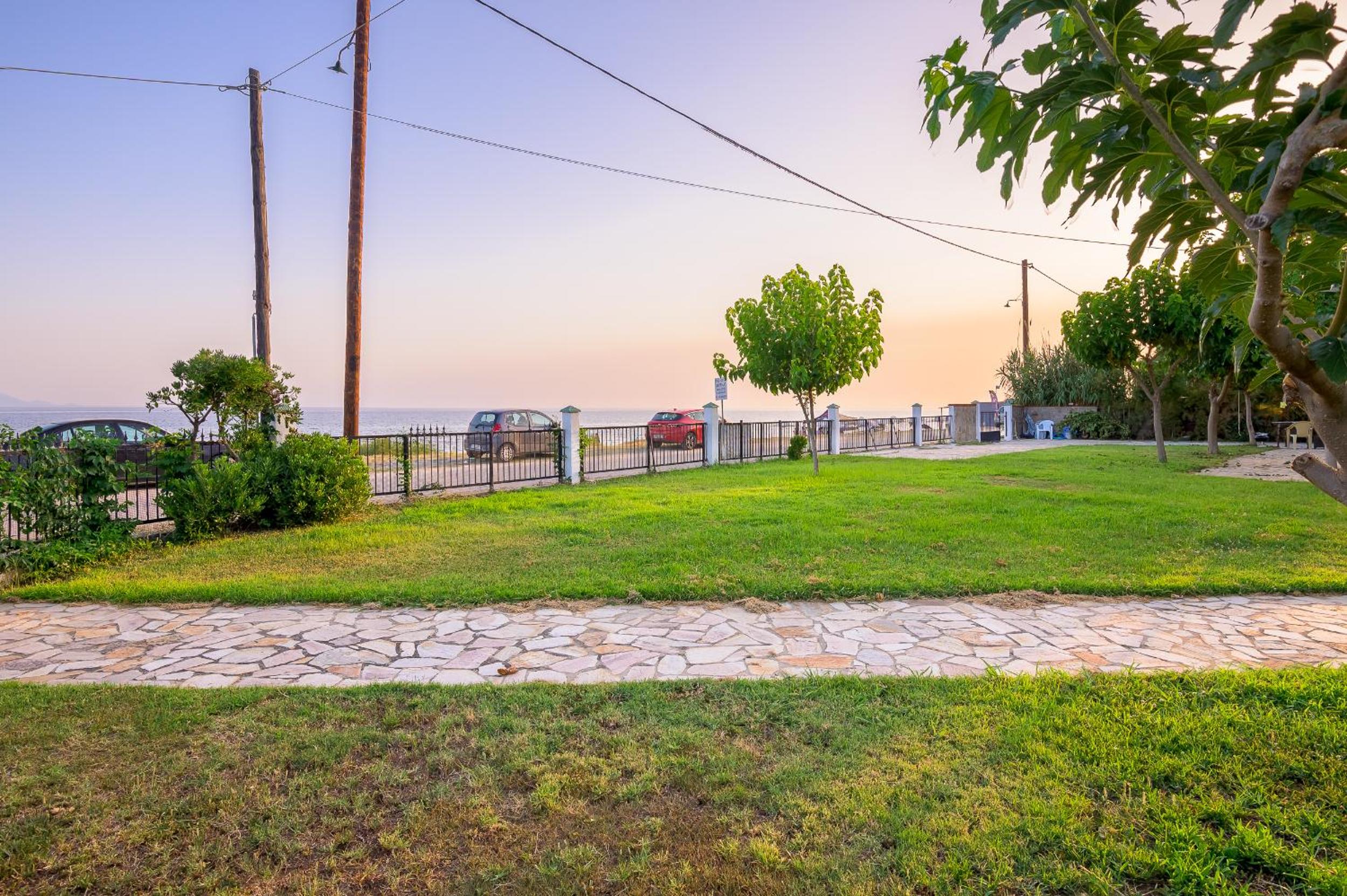 EVA'S BEACH HOUSE DIKELLA view 4