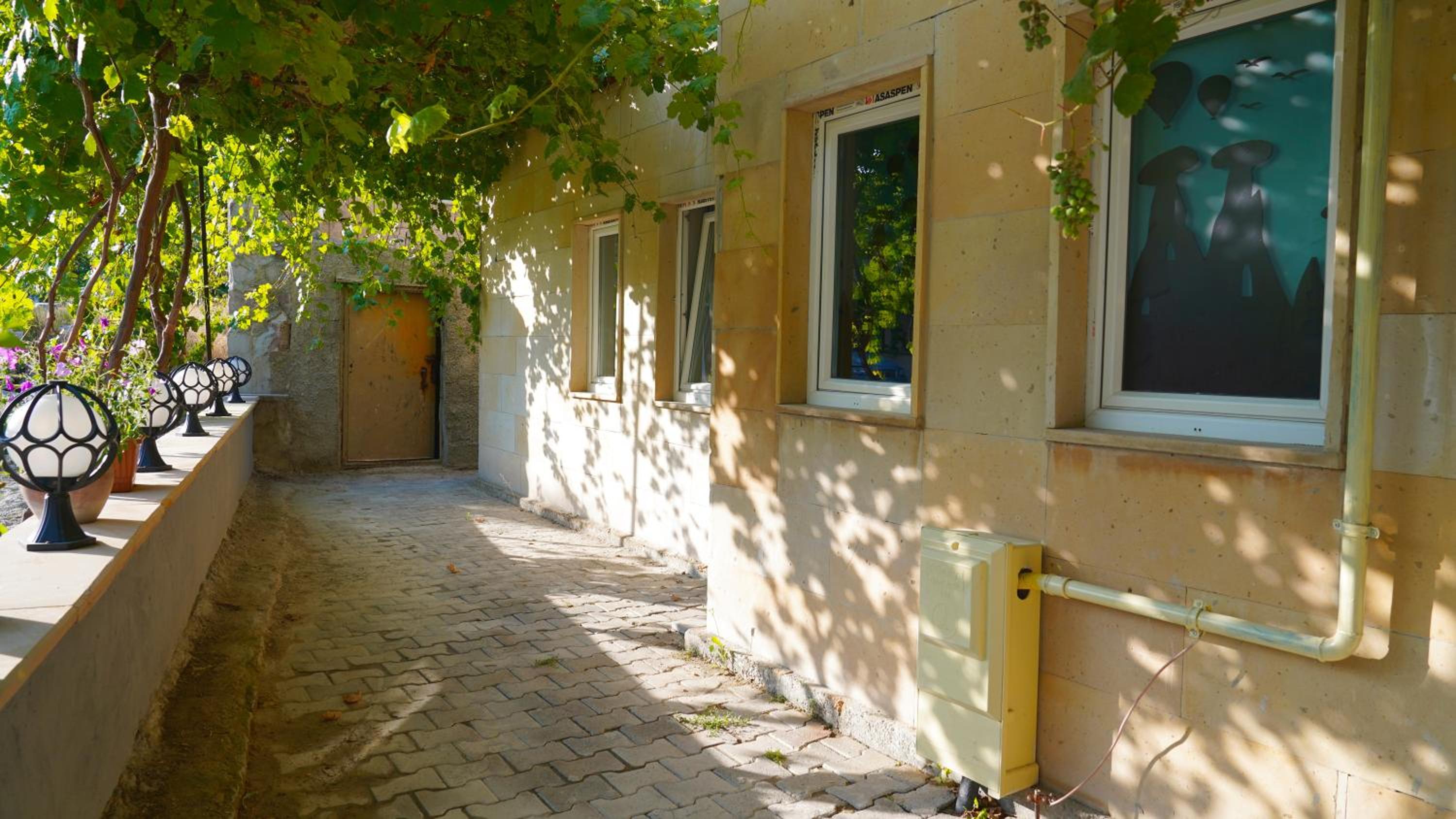Alpha Stone House - Image 87