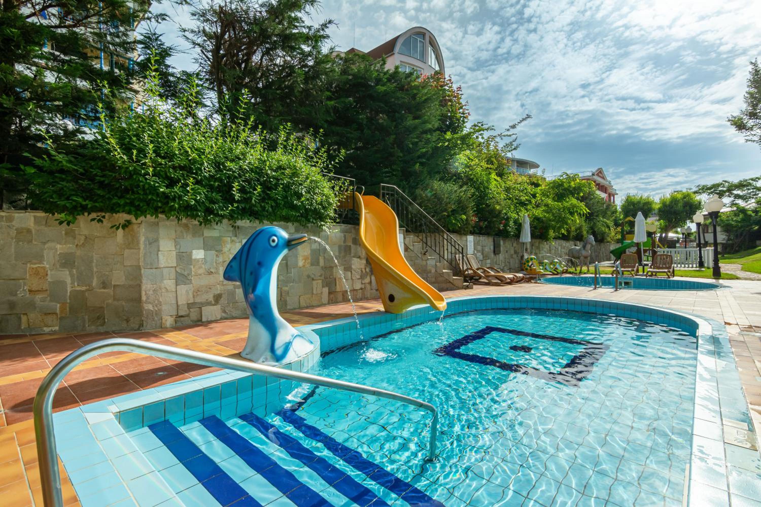Helena Park - Ultra All Inclusive