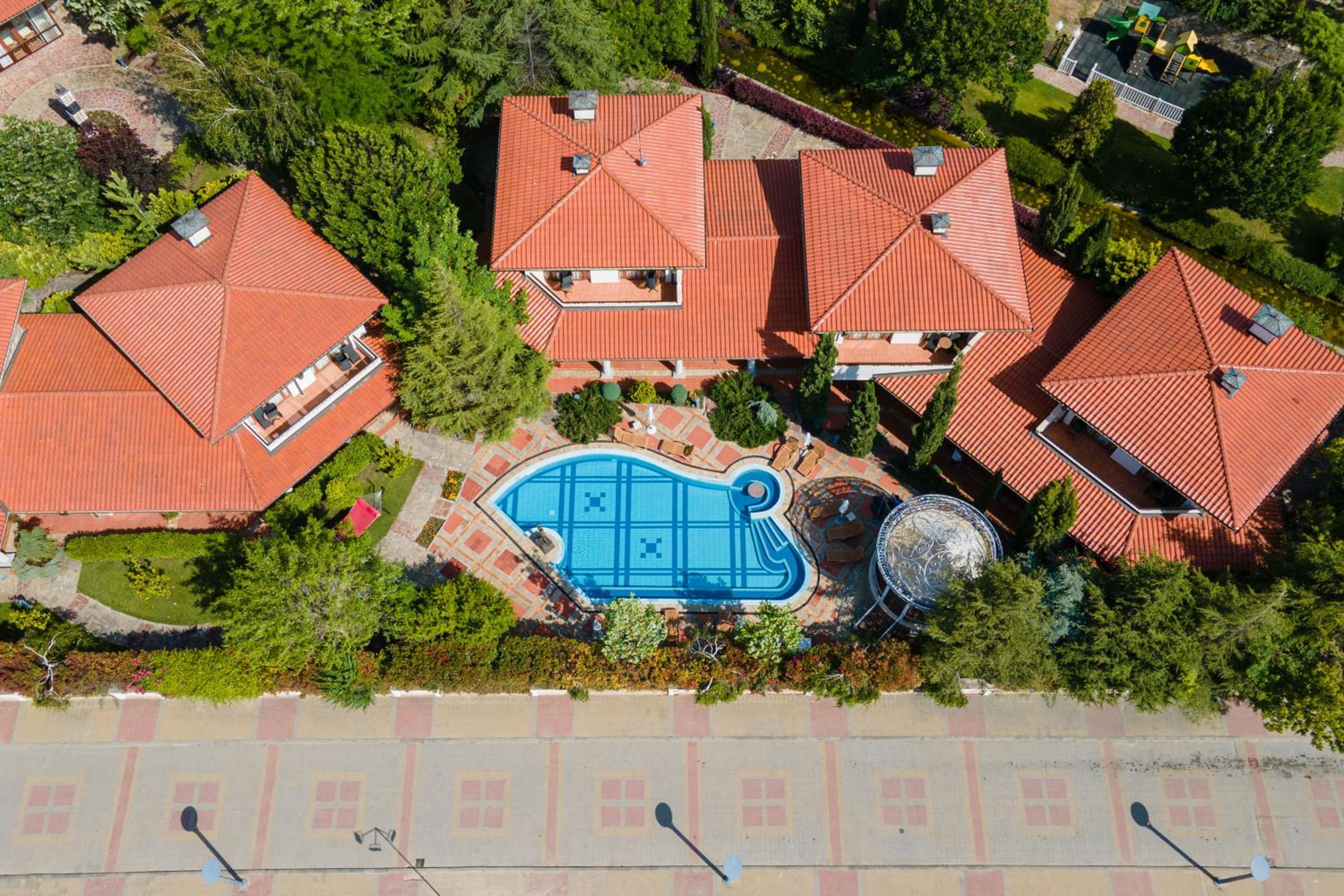 Helena VIP Villas and Suites - Half Board