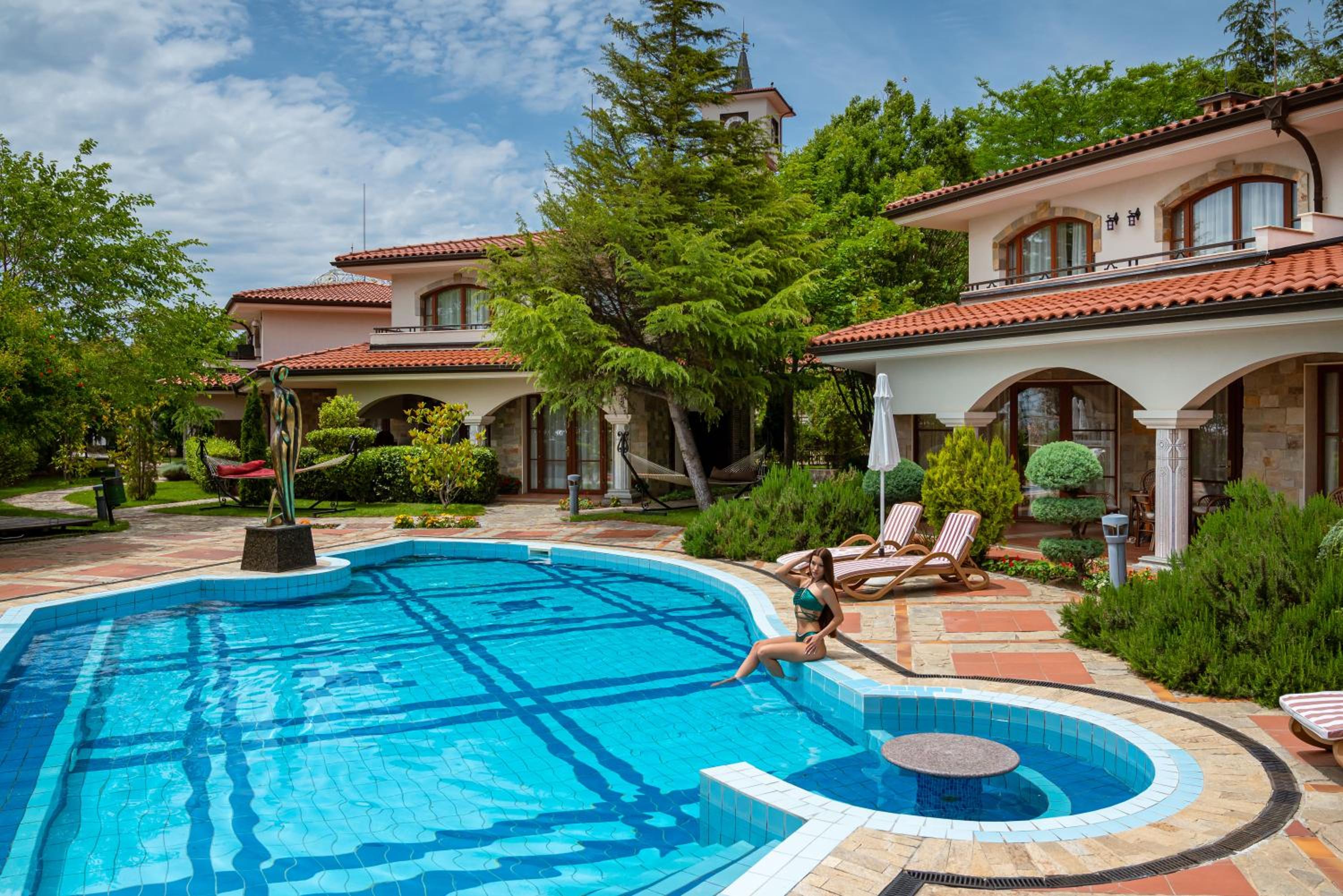 Helena VIP Villas and Suites - Half Board