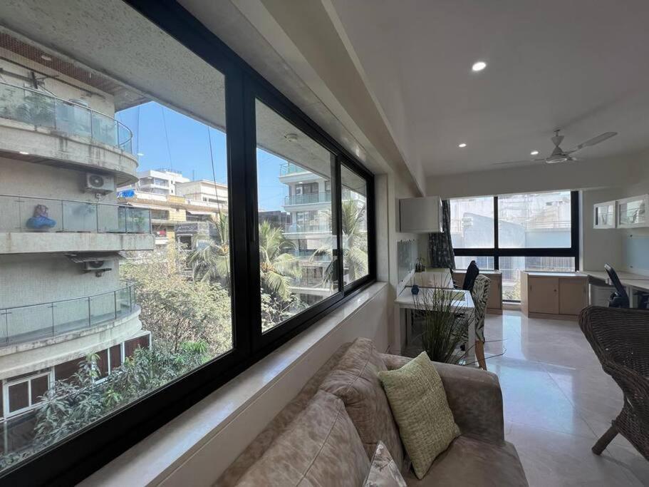 ConnektHomes -Modern 3Bed3Bath in Prime Bandra Neighborhood