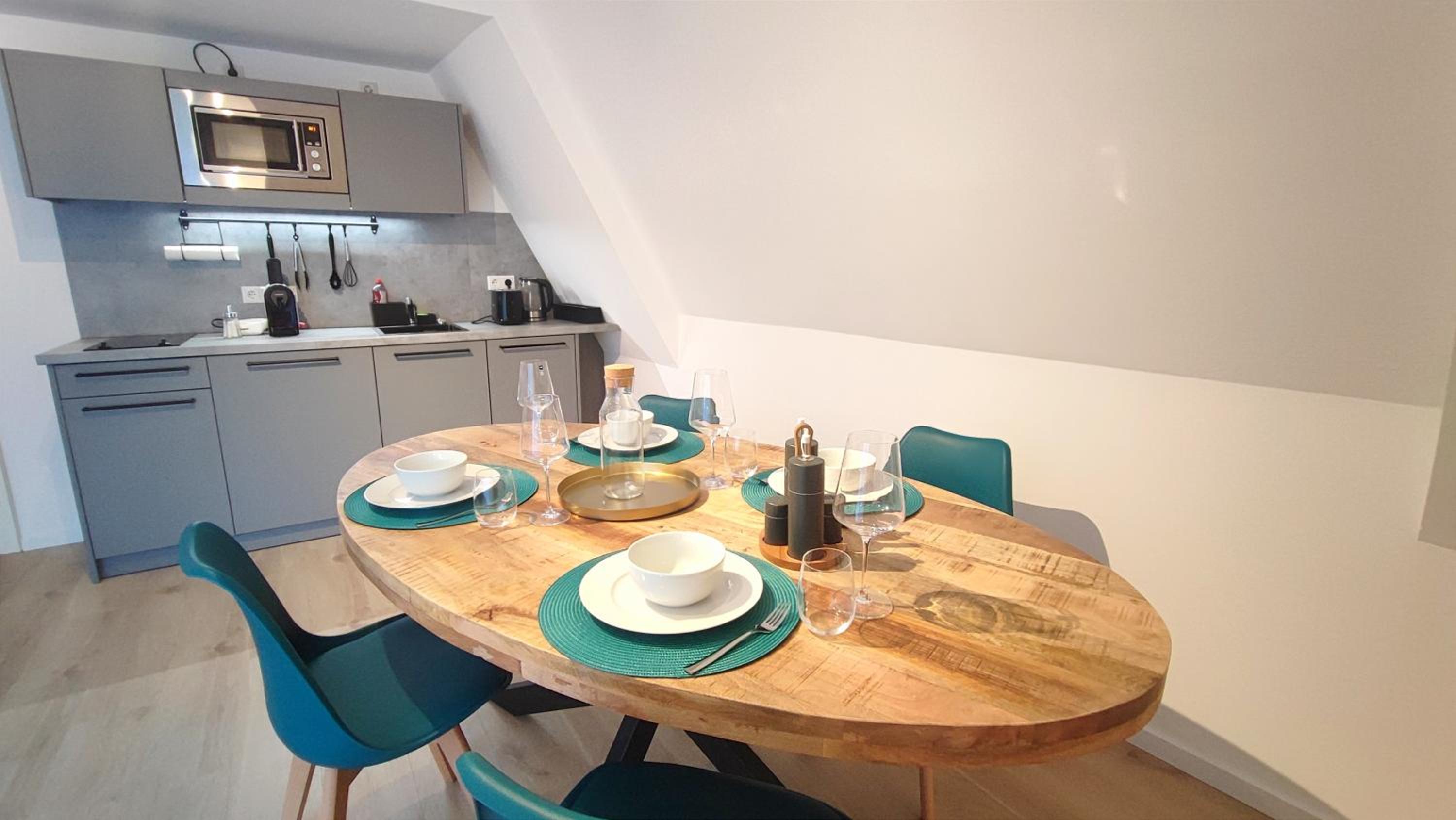 ELApart by Homely Stay - Moderne Apartments direkt im Stadtzentrum mit Self-Check-in