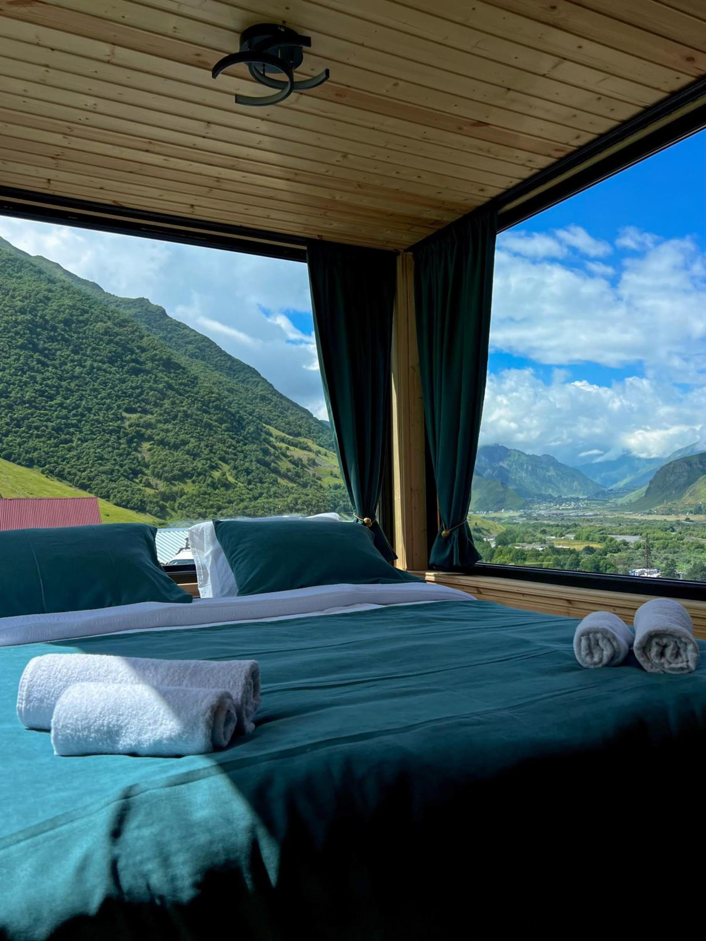 Kazbegi Inn Cottages