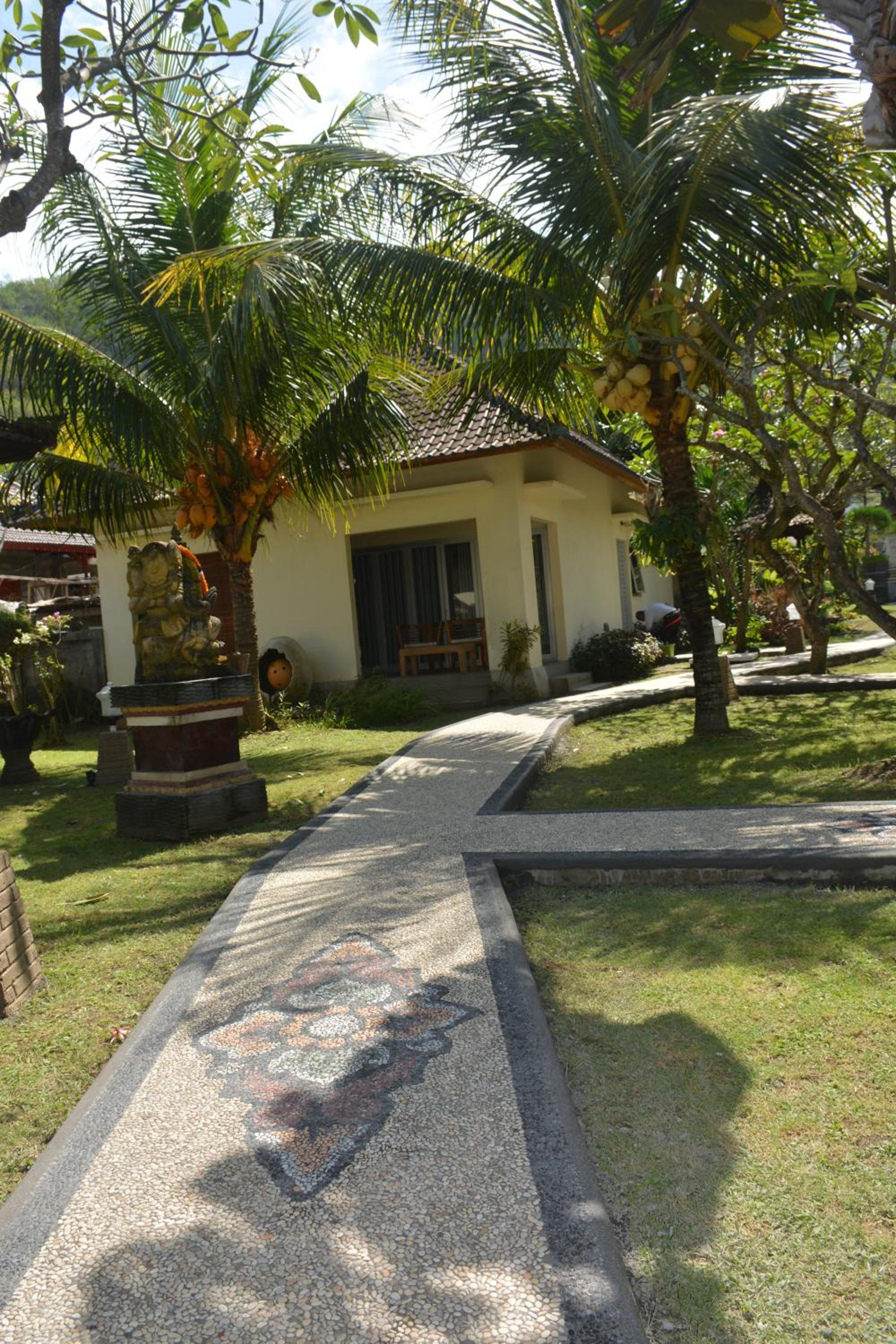 Segara Wangi Beach Cottages