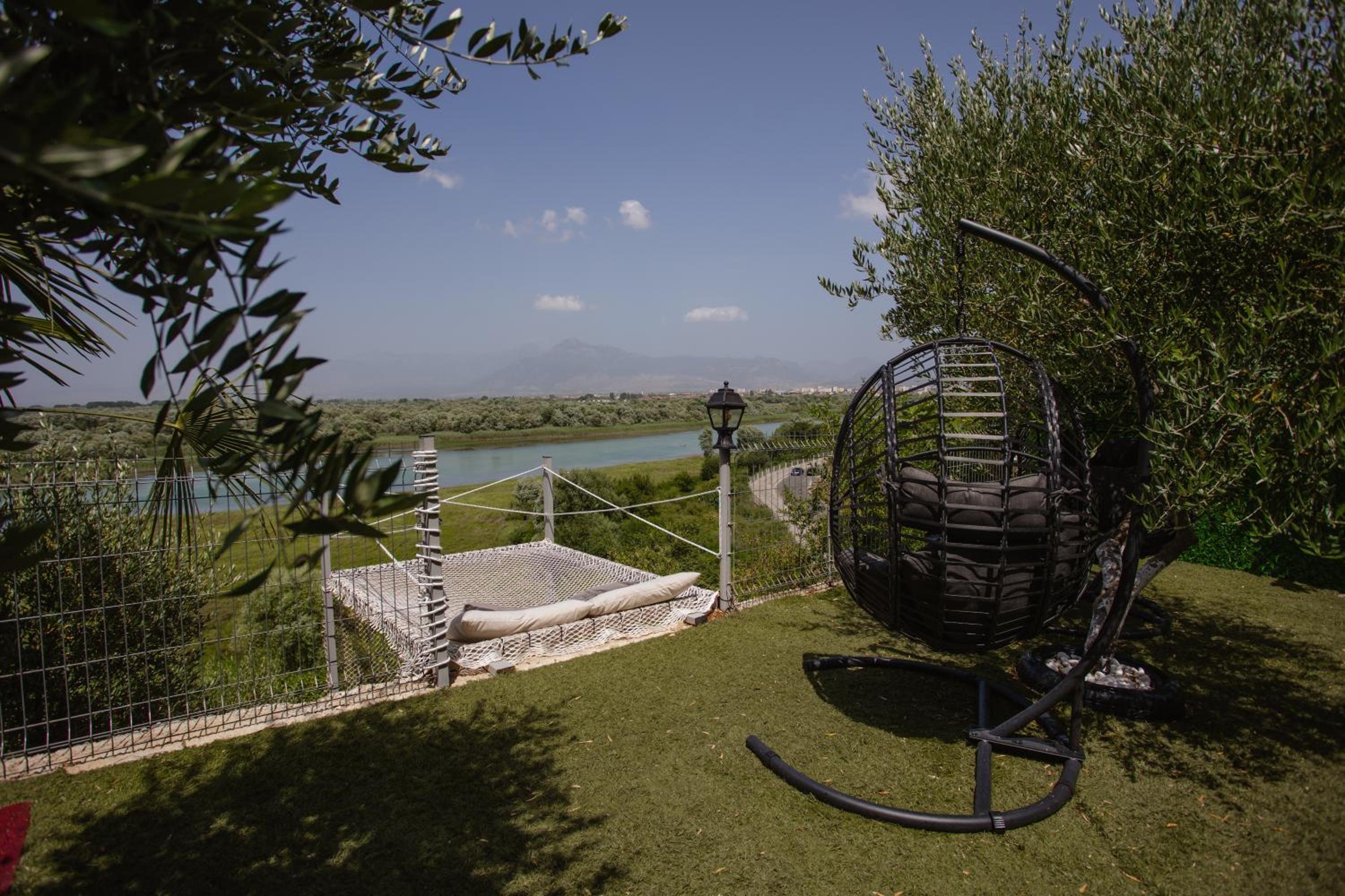 446 Tiny House Shirokë