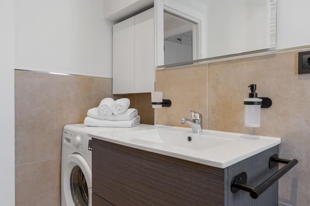 Benavista 2 by Asola Property