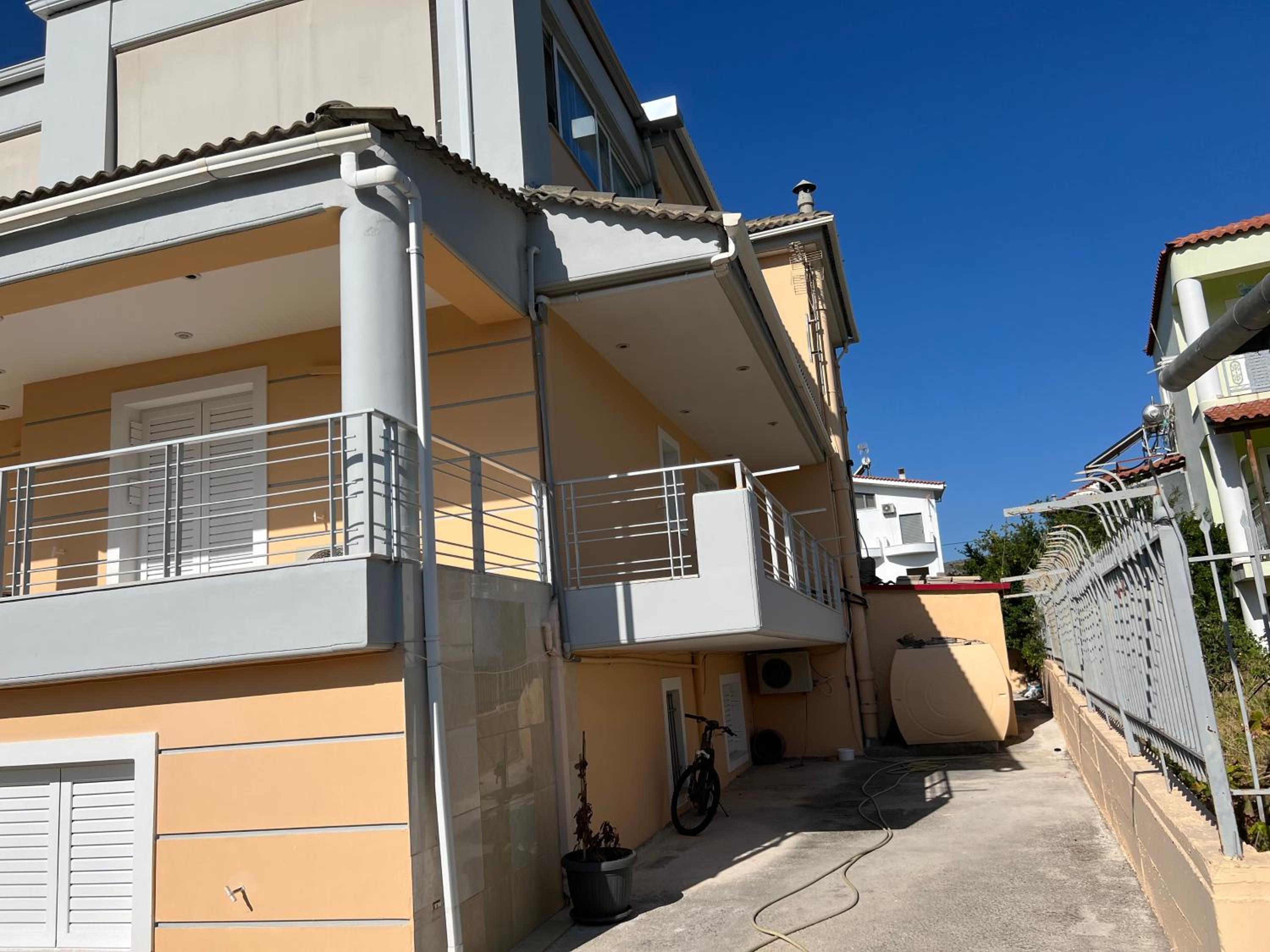 Apartment Mitrou 2 photo 4