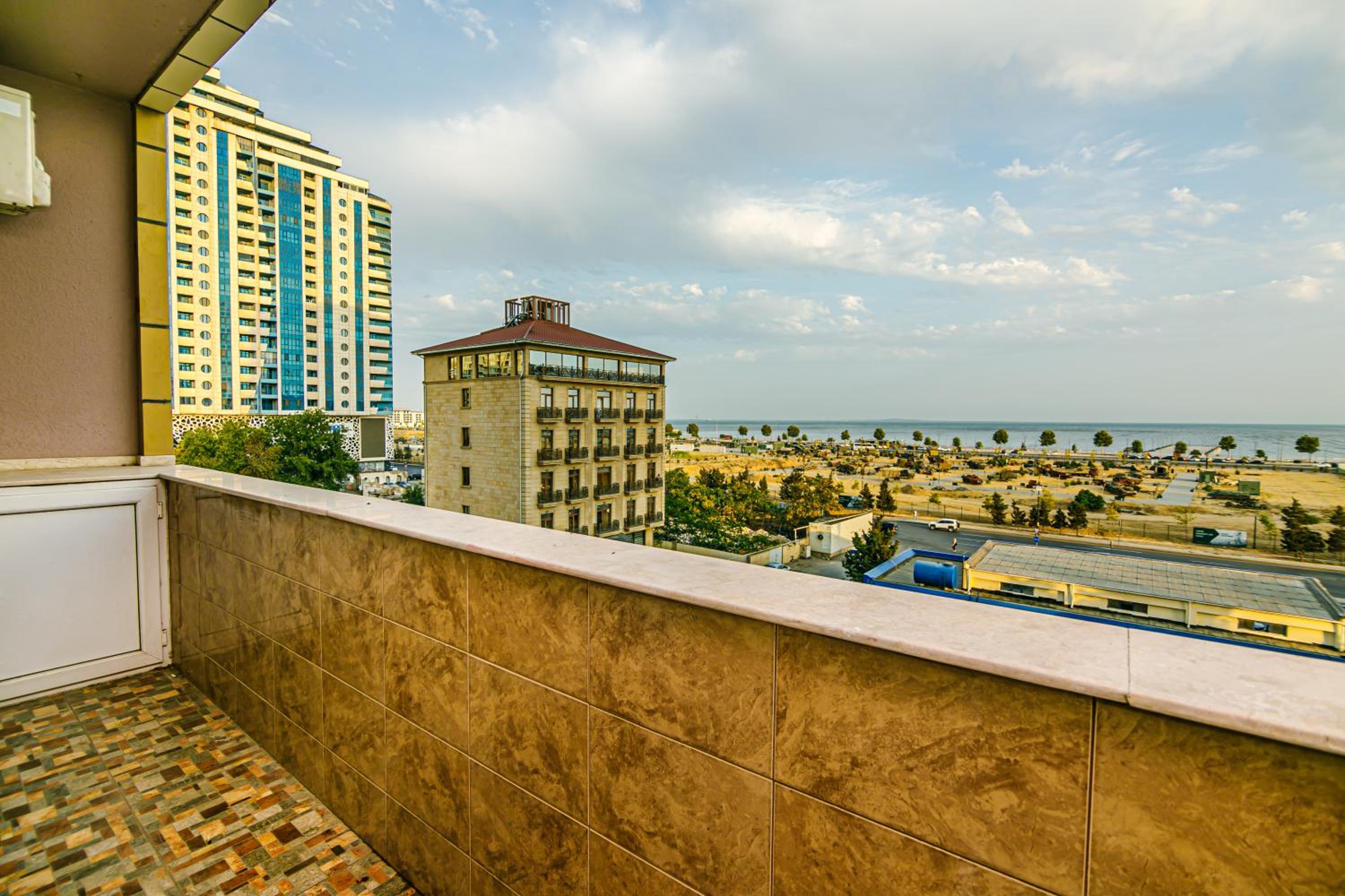 Sea View Apartment on Face Studio