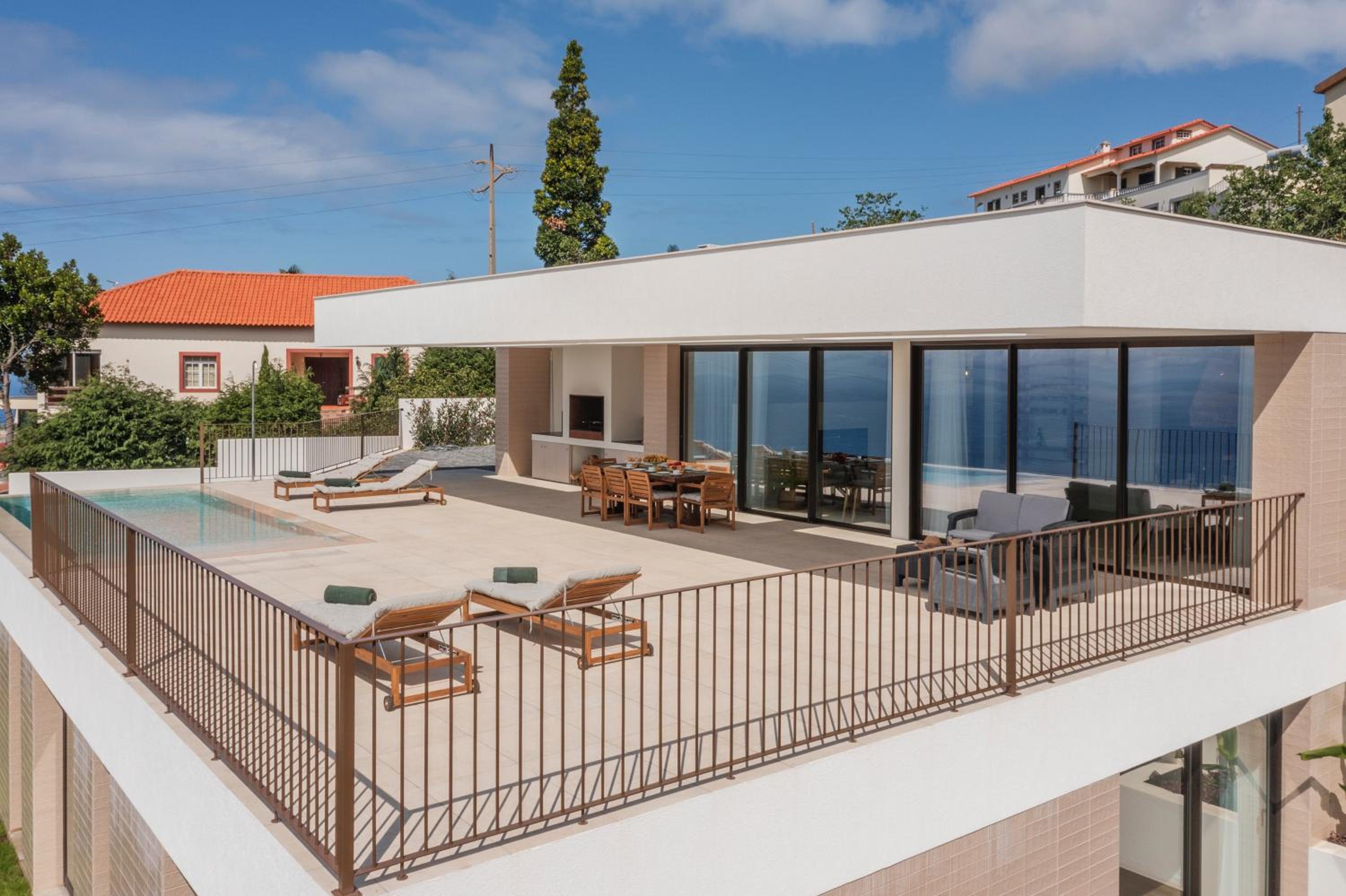 OurMadeira - Calheta Pearl