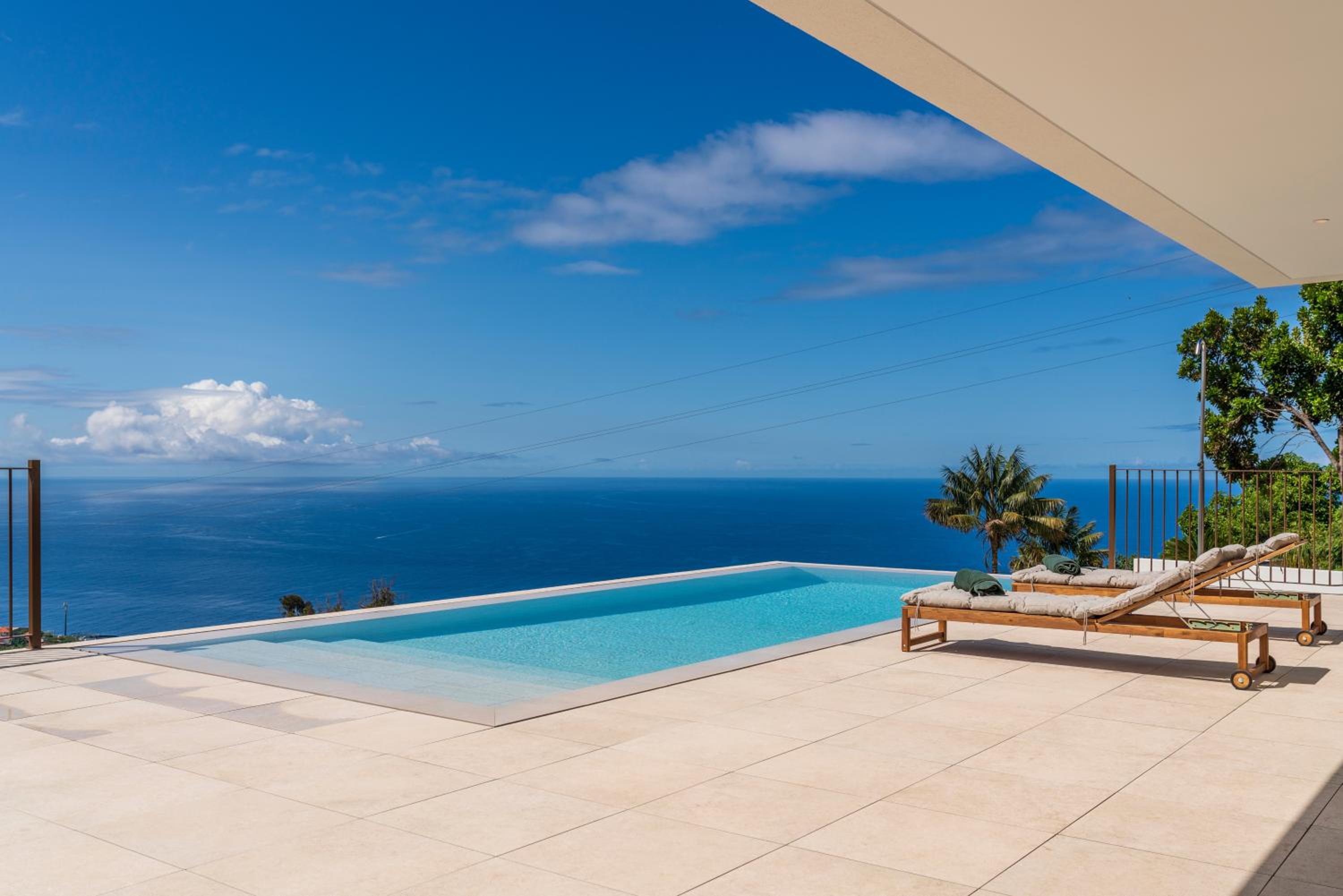 OurMadeira - Calheta Pearl