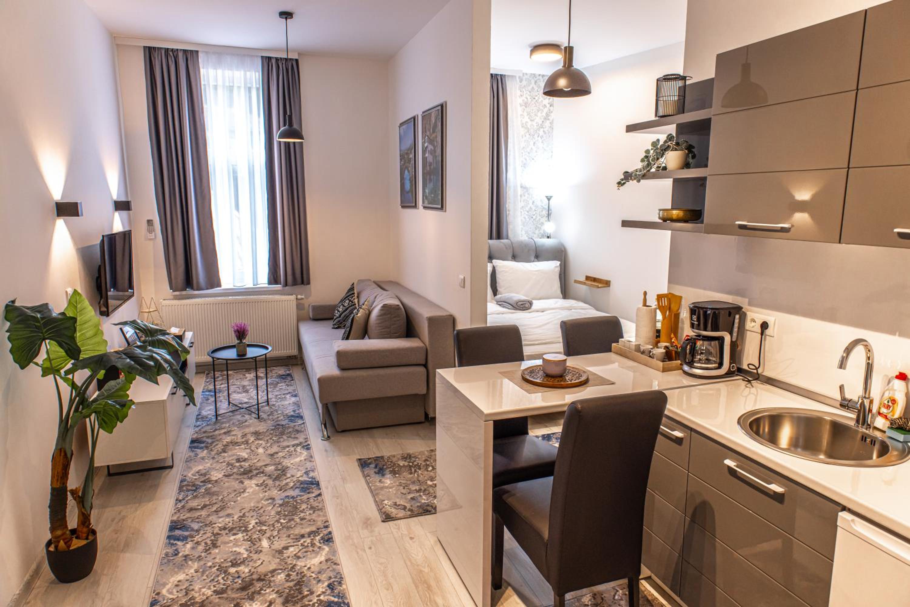 FIT Apartments