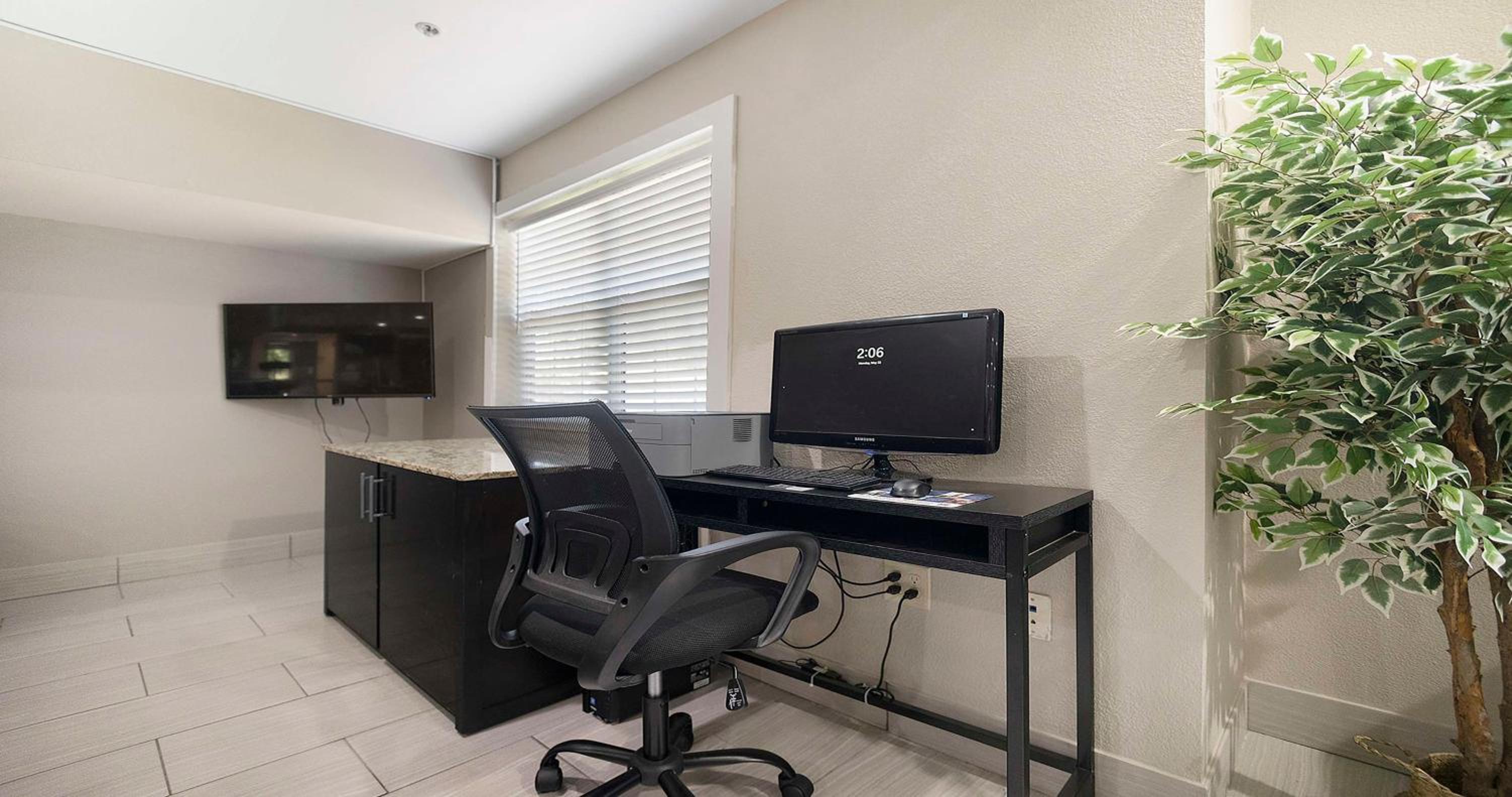 Sacramento Vacations - SureStay Plus Hotel by Best Western Rocklin - Property Image 2