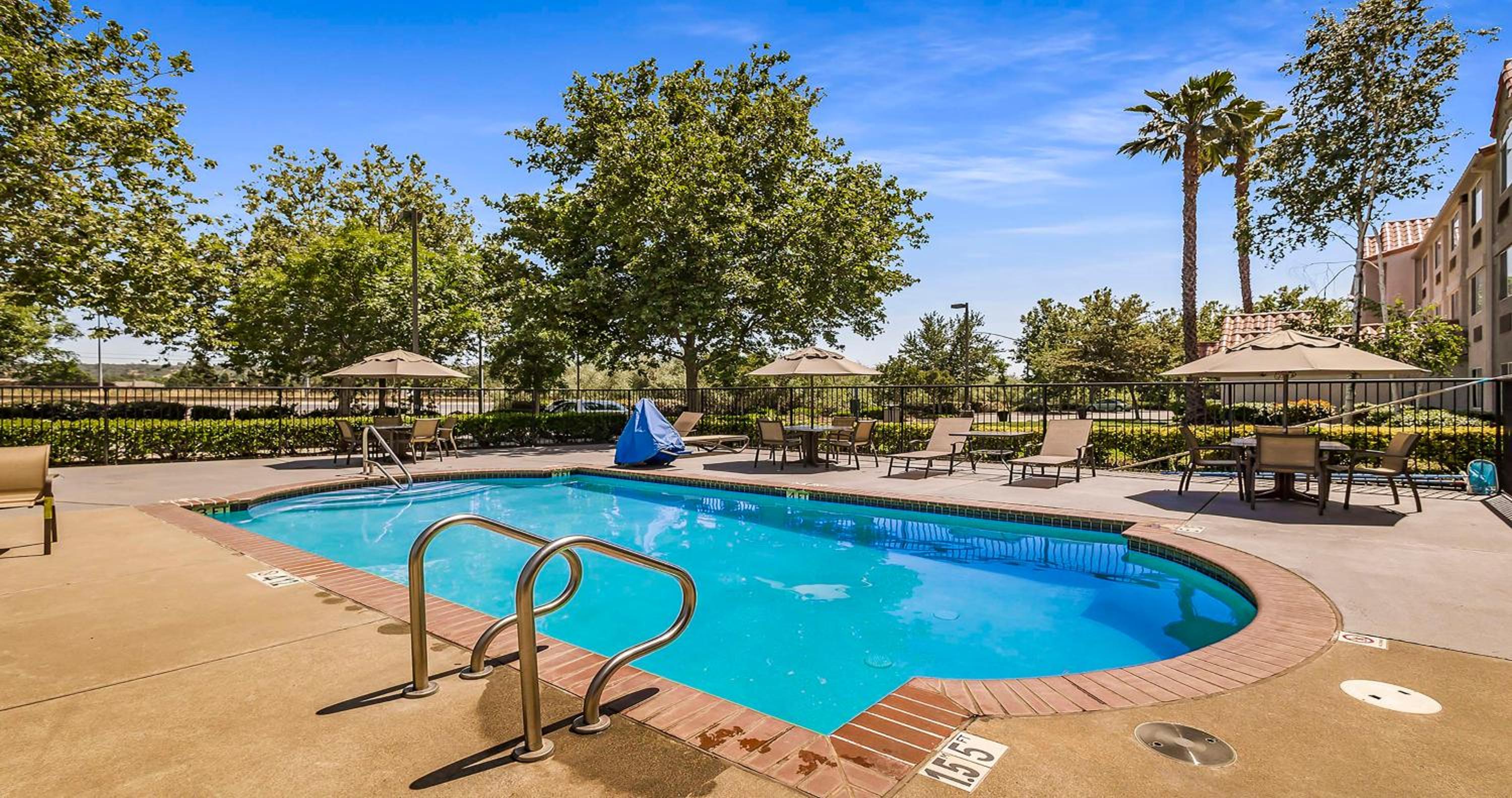 Sacramento Vacations - SureStay Plus Hotel by Best Western Rocklin - Property Image 3
