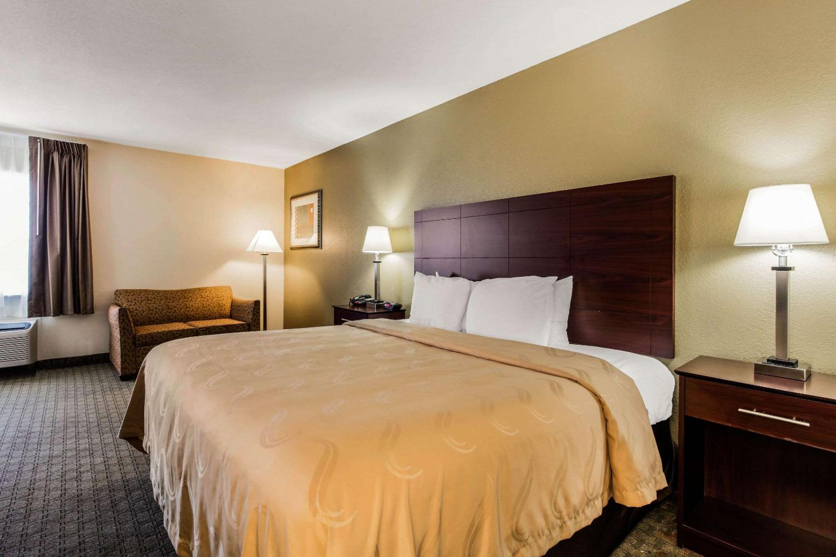 Quality Inn Batesville view 4