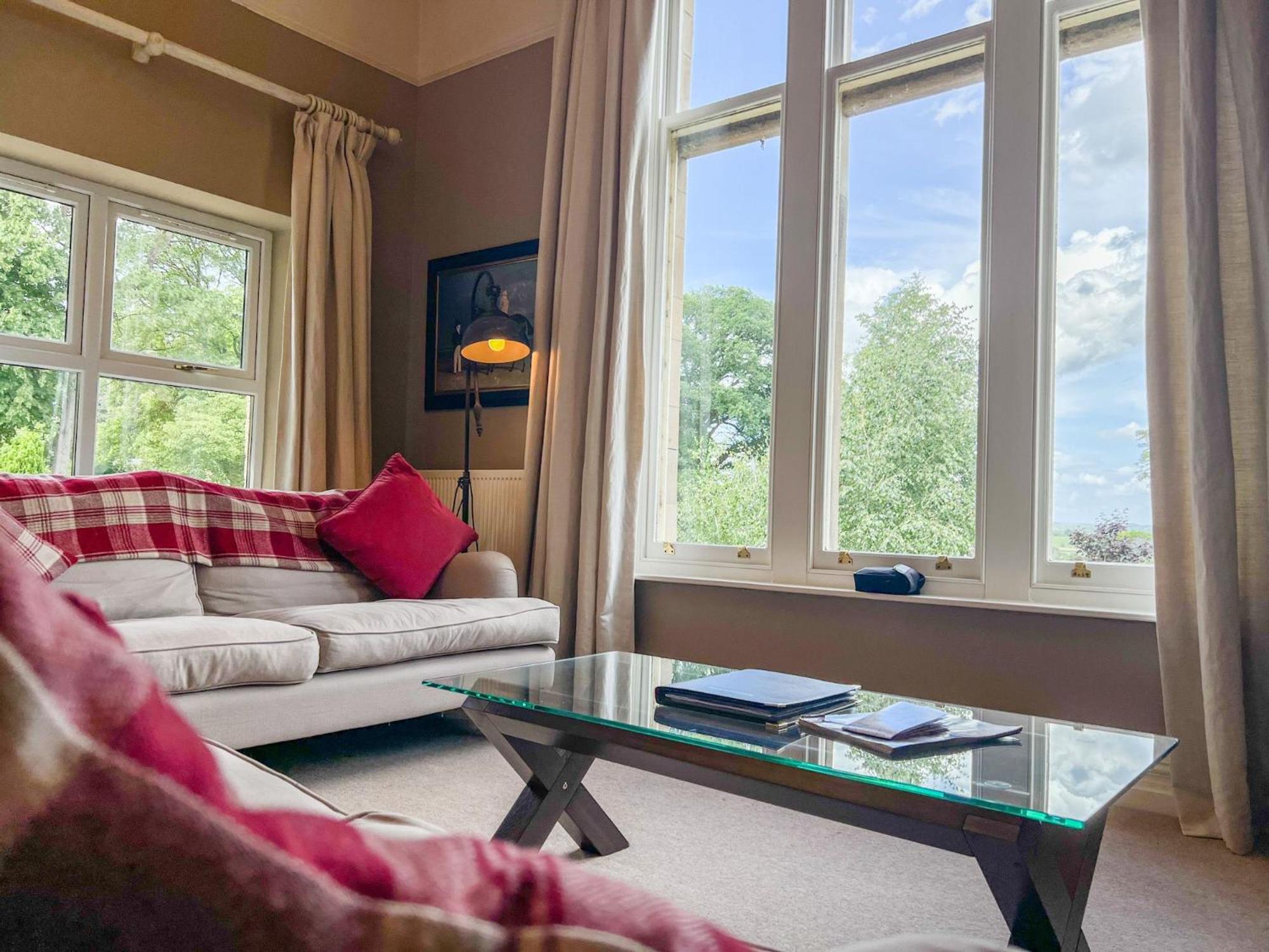 Geltsdale Garden Apartment ground floor home in Wetheral close to Carlisle & Ullswater