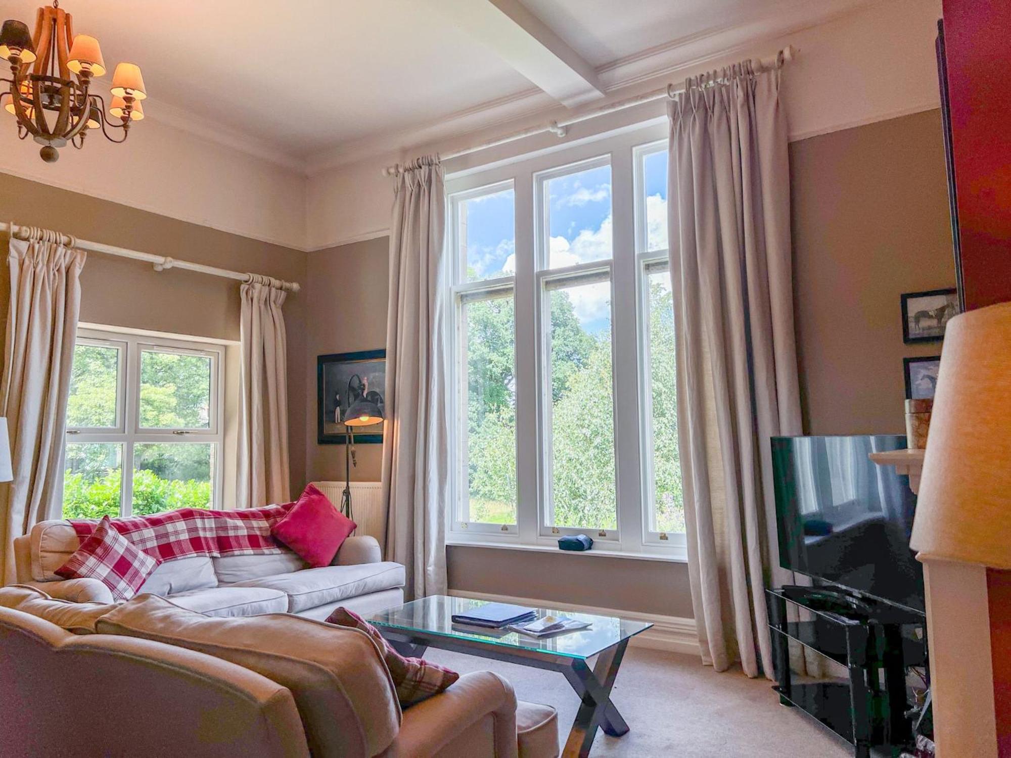Geltsdale Garden Apartment ground floor home in Wetheral close to Carlisle & Ullswater