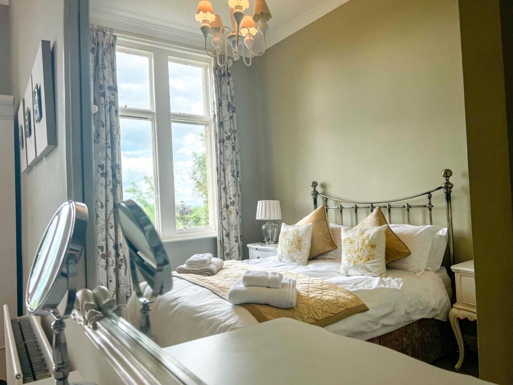 Geltsdale Garden Apartment ground floor home in Wetheral close to Carlisle & Ullswater