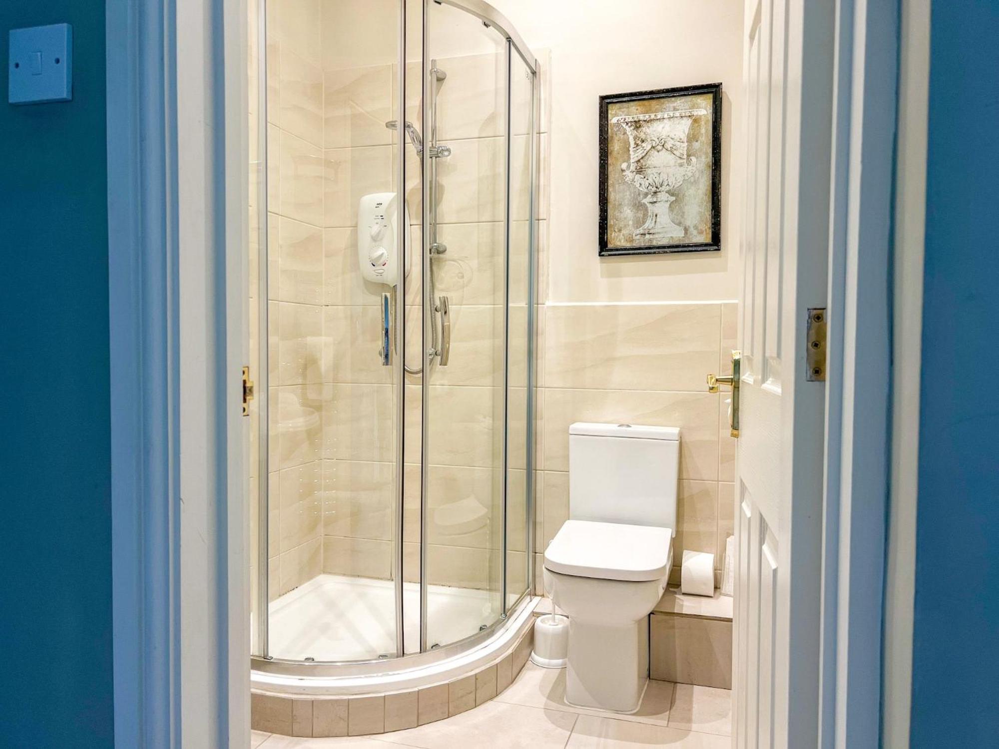 Geltsdale Garden Apartment ground floor home in Wetheral close to Carlisle & Ullswater