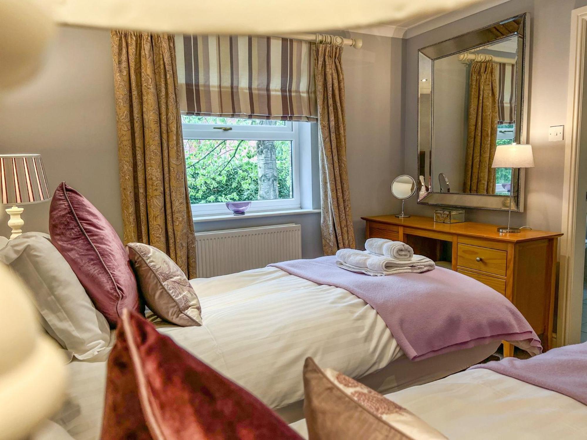 Geltsdale Garden Apartment ground floor home in Wetheral close to Carlisle & Ullswater