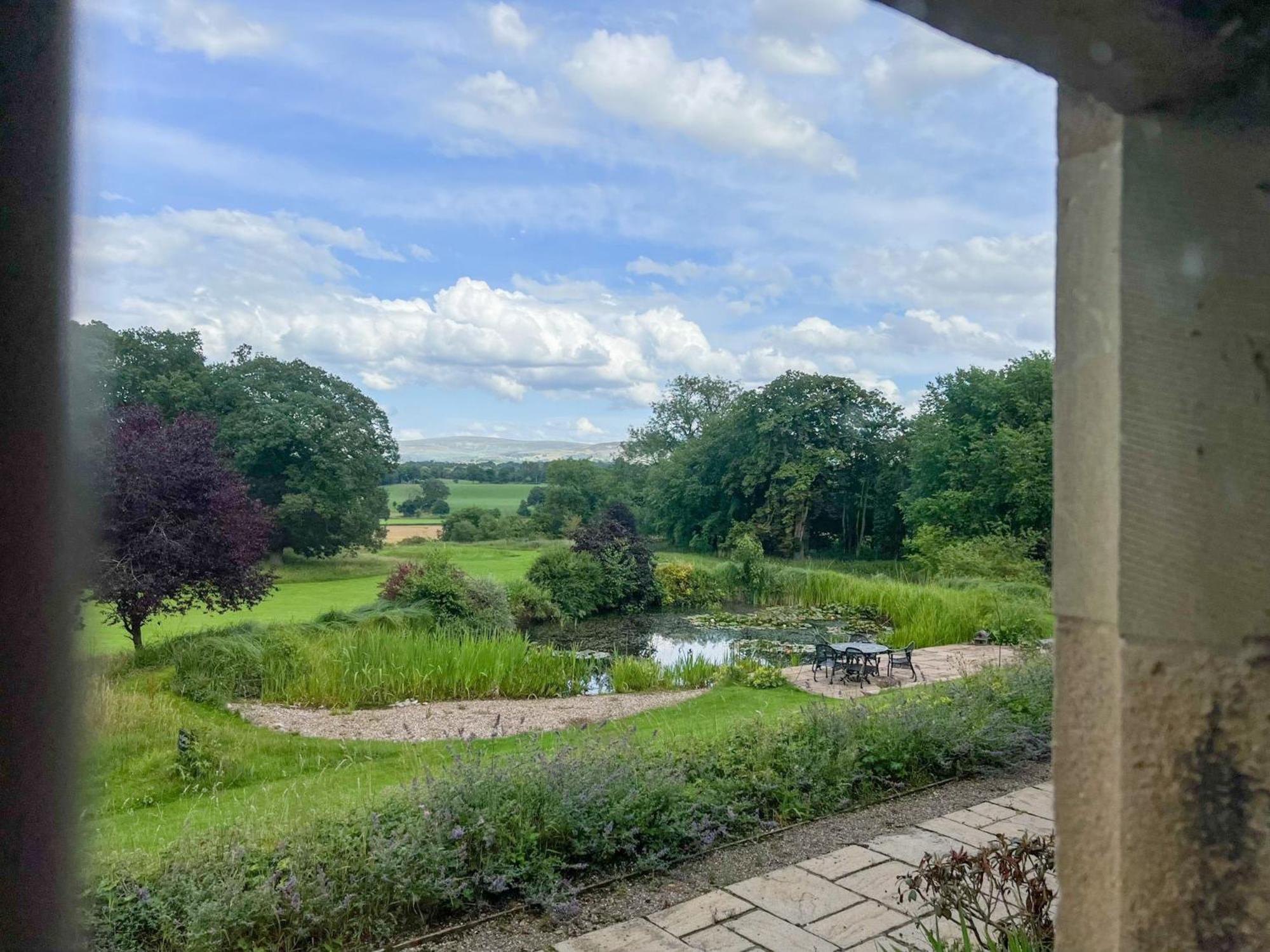 Geltsdale Garden Apartment ground floor home in Wetheral close to Carlisle & Ullswater