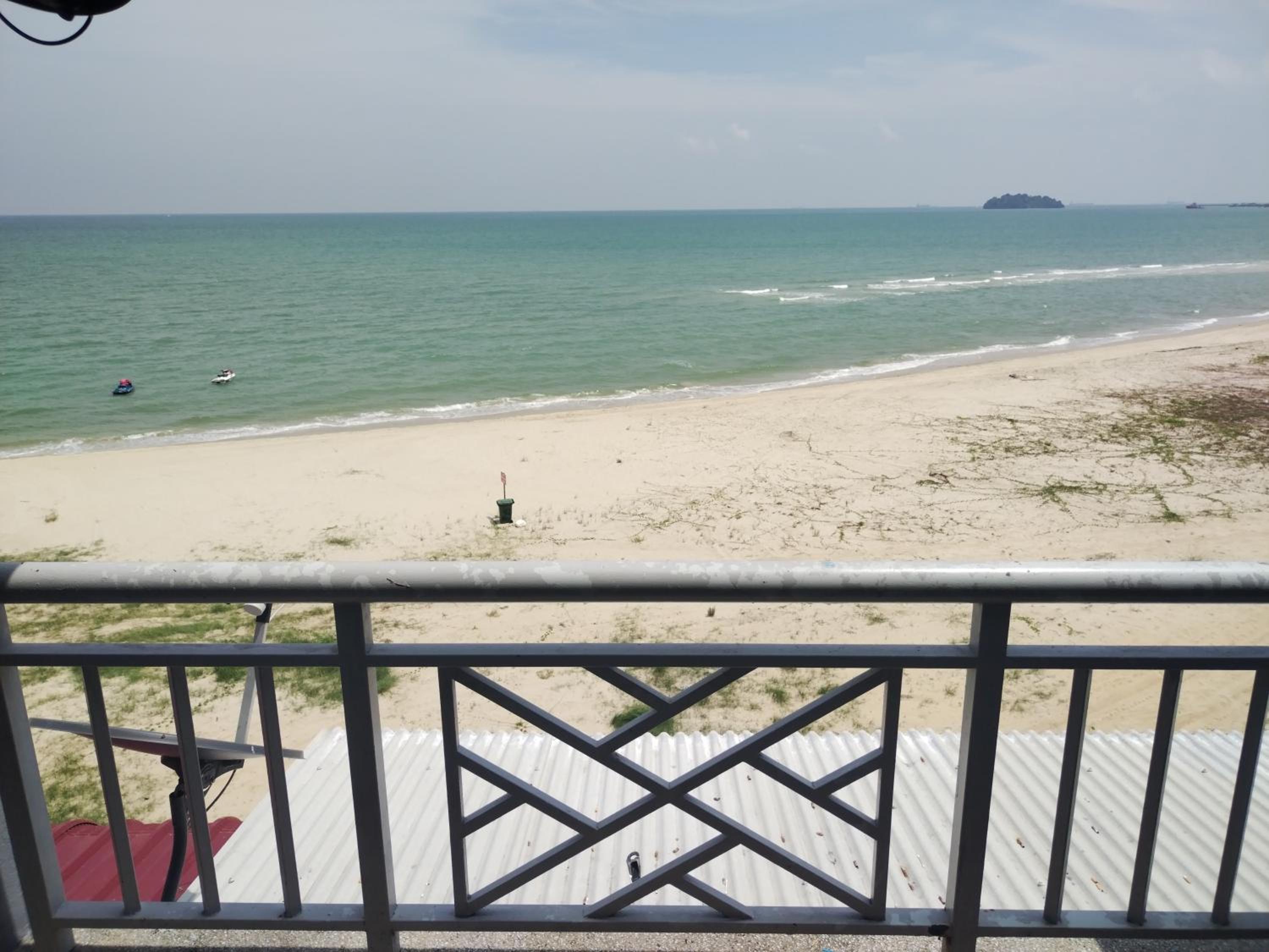 Shahmi Seaview Apartment (North)