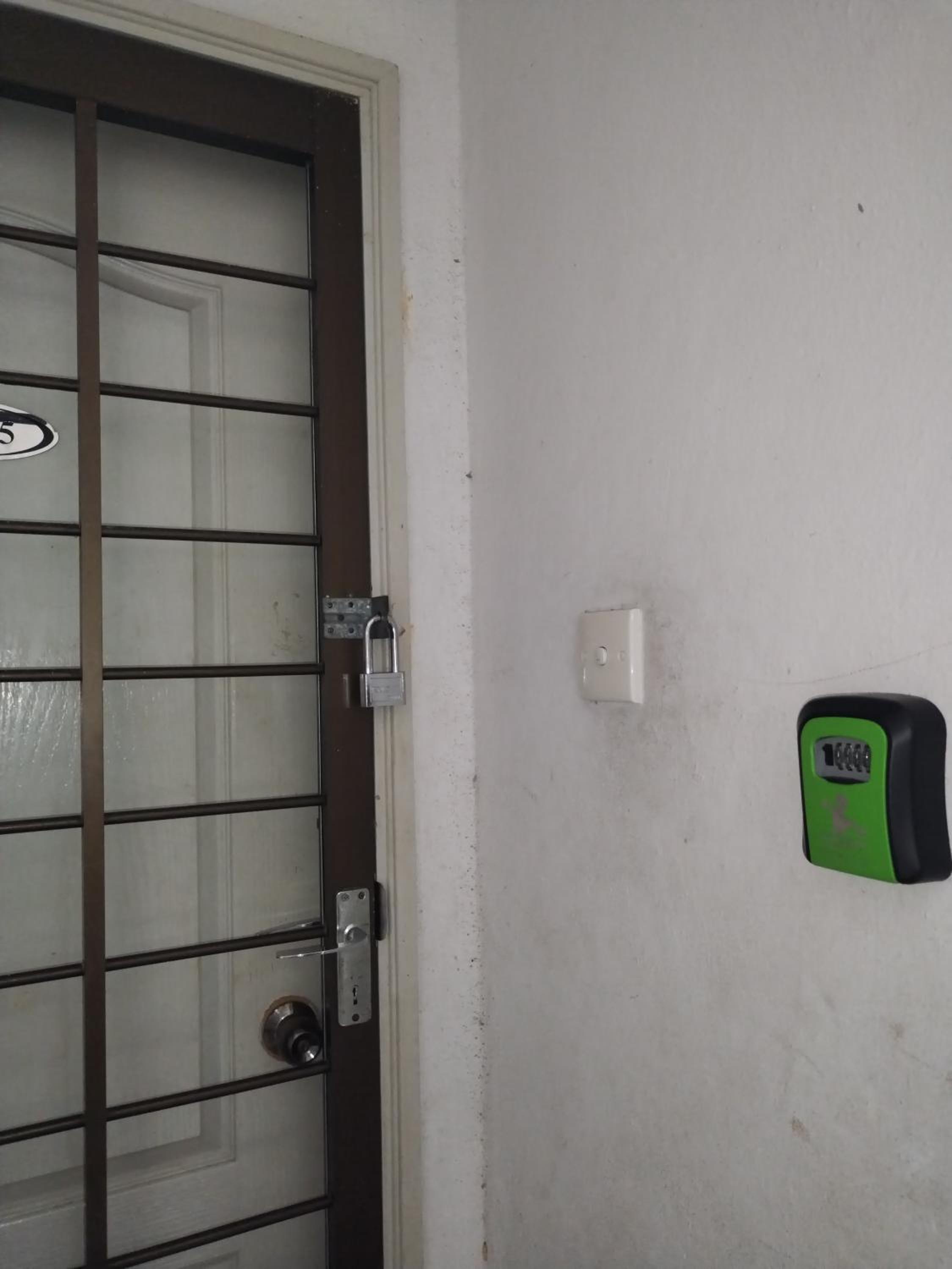 Shahmi Seaview Apartment (North)