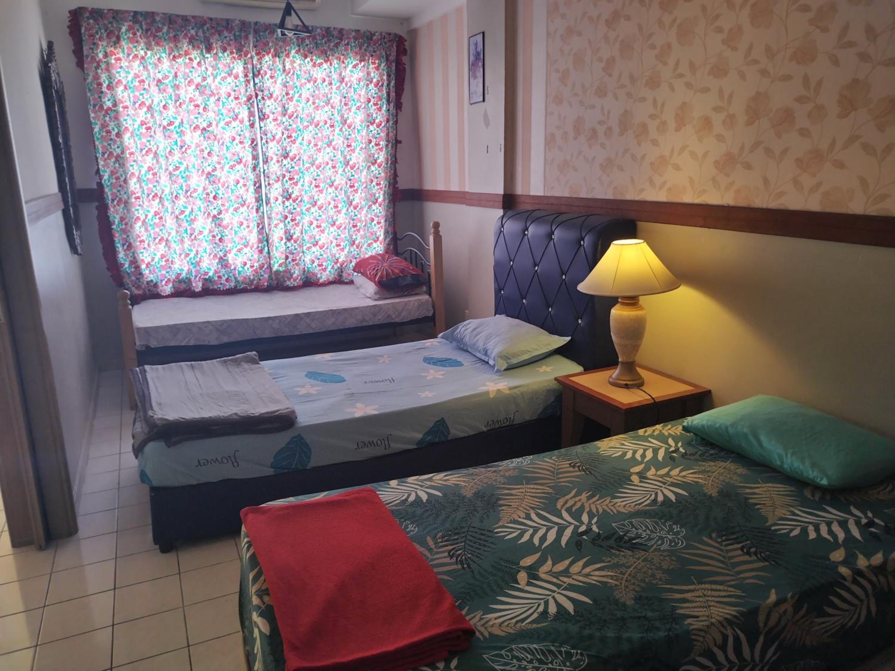 Shahmi Seaview Apartment (North)
