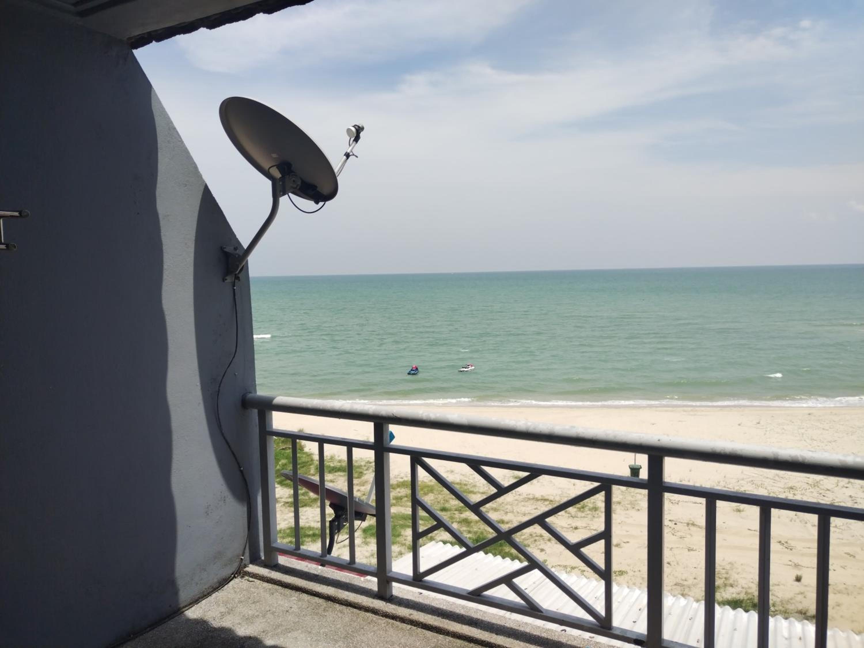 Shahmi Seaview Apartment (North)