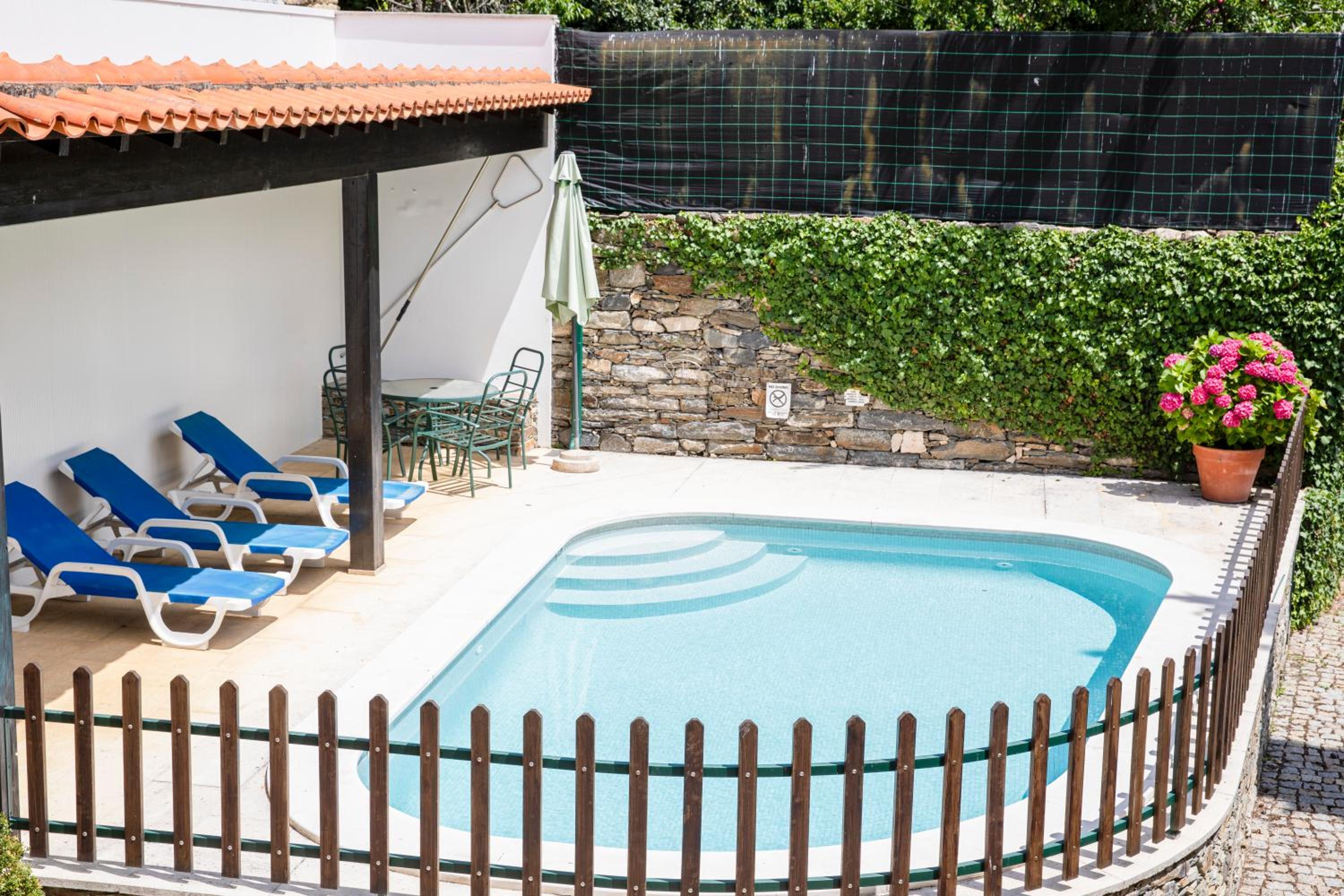 Casa de São Bernardo by LovelyStay