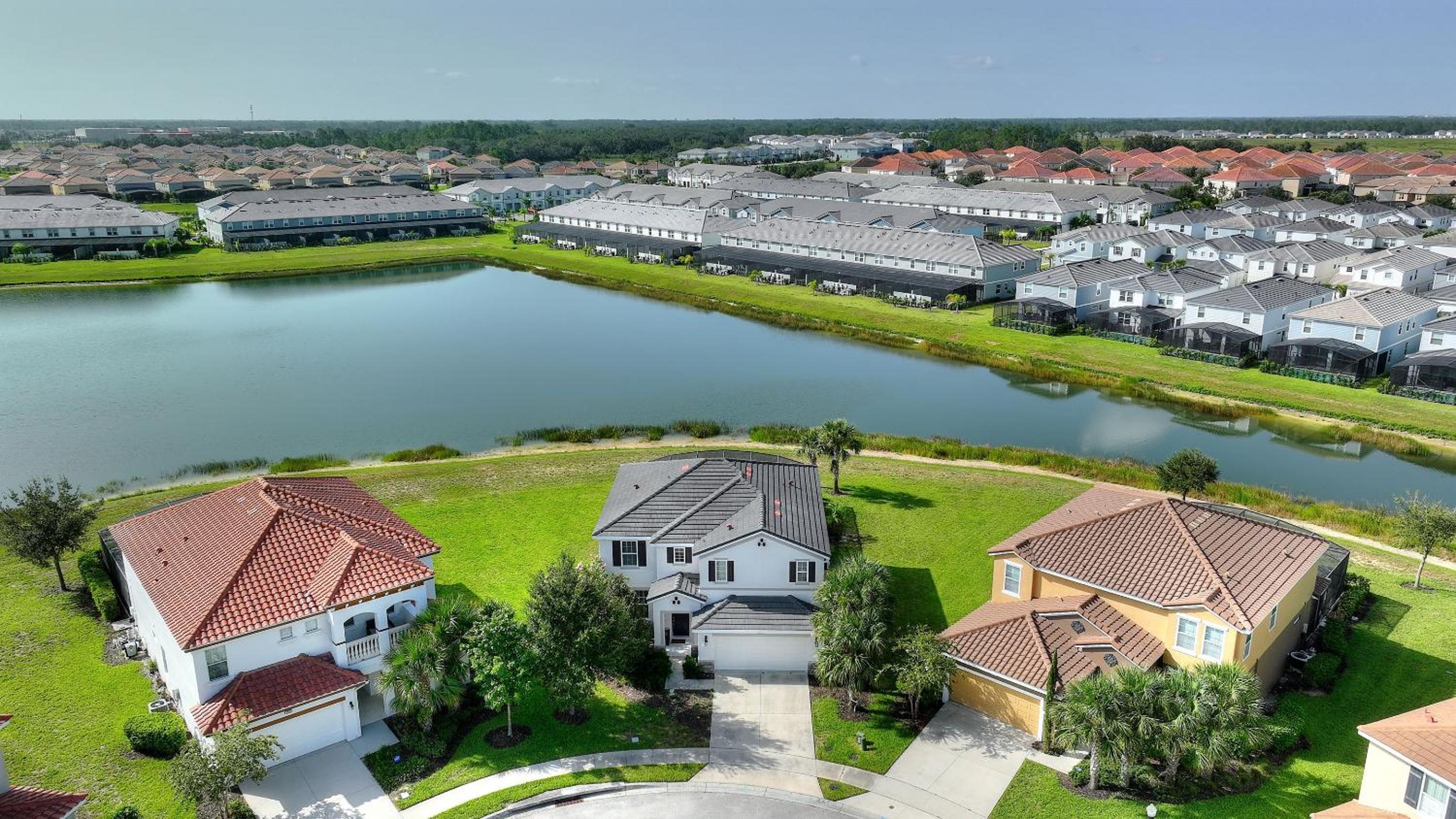 The Haven at Solterra Resort by Shine Villas 523