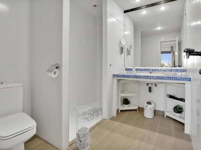 212 Elegant, renovated, confortable Playa Paraiso view 4