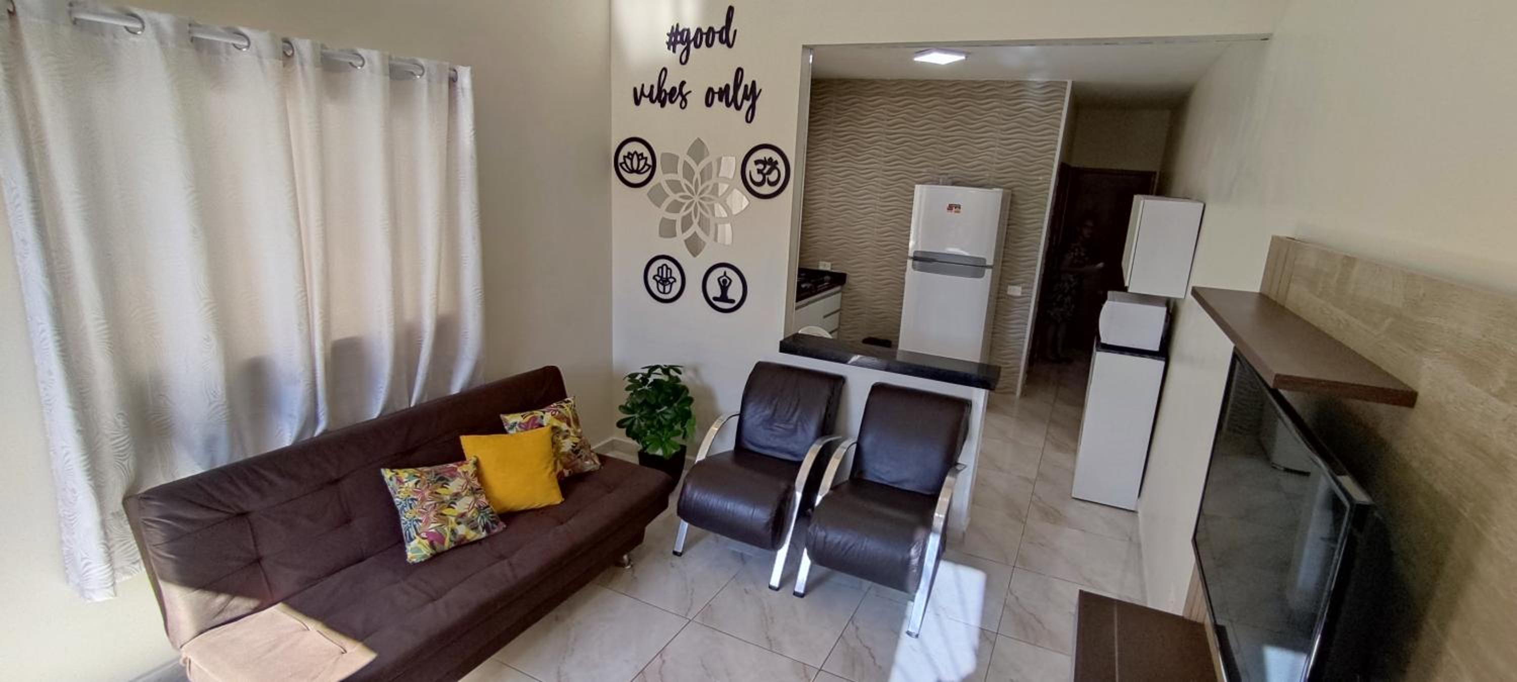 A Casa Linda Com Piscina Aquecida churrasqueira wifi pertinho da praia em Itanhaém