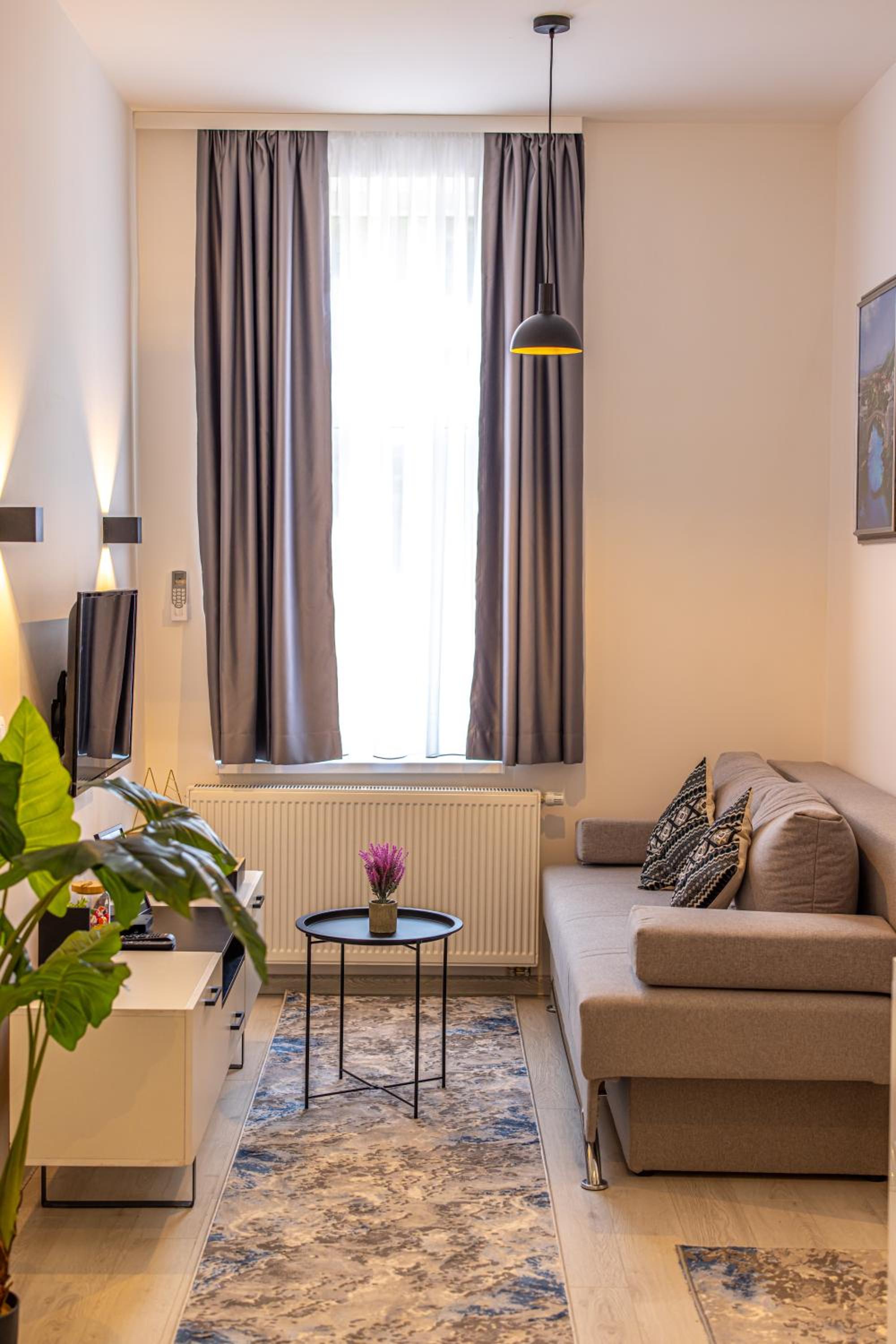FIT Apartments