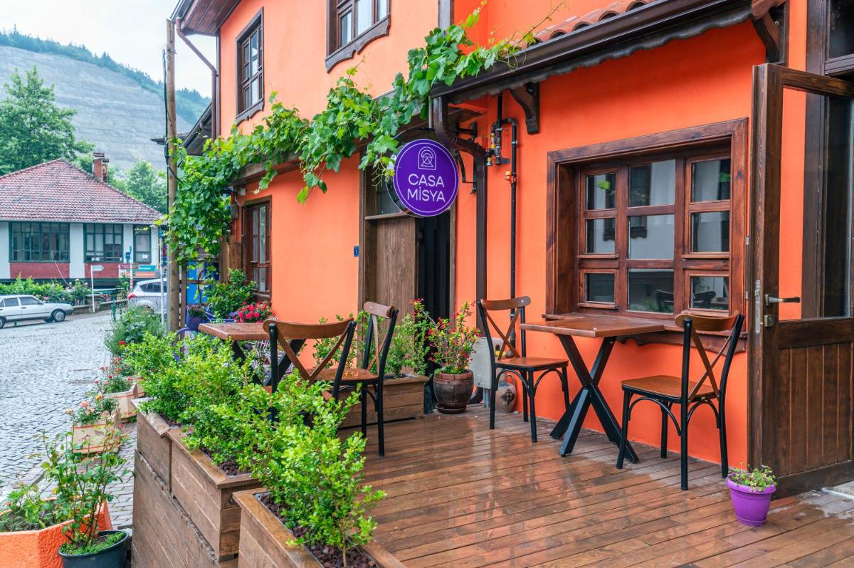 restaurant