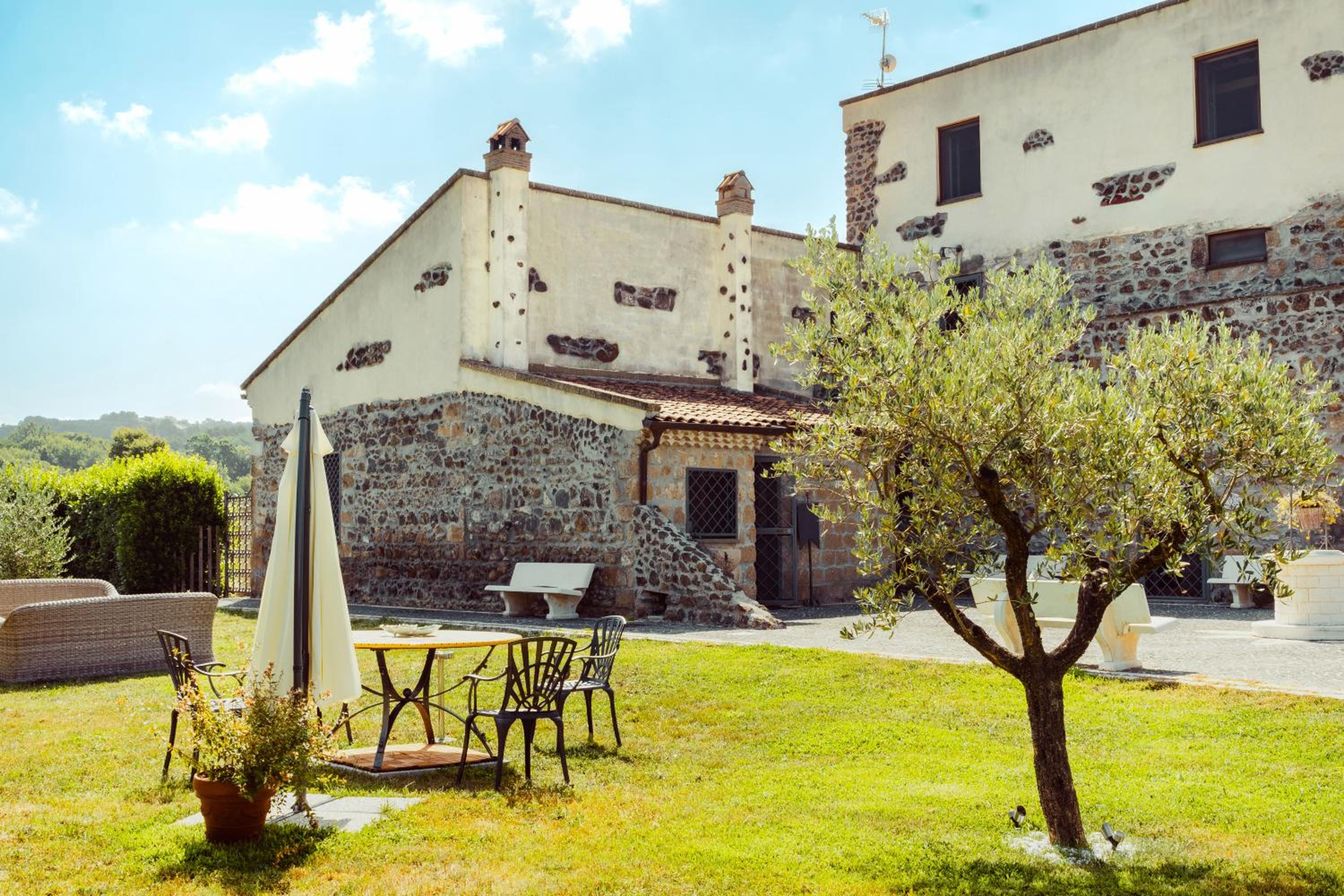 COUNTRY HOUSE LE VIGNE b&b view 3