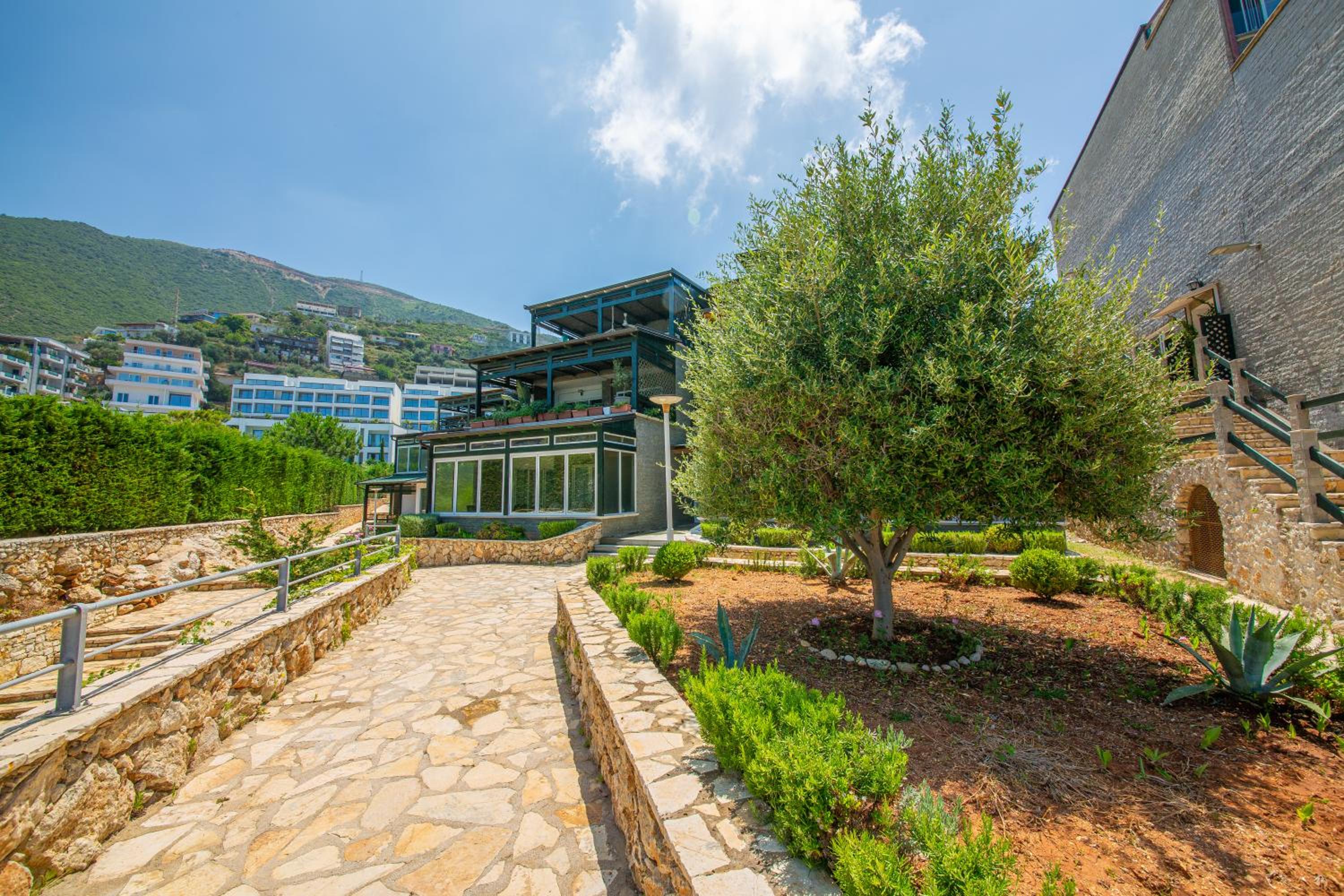 Luxury Villa 2