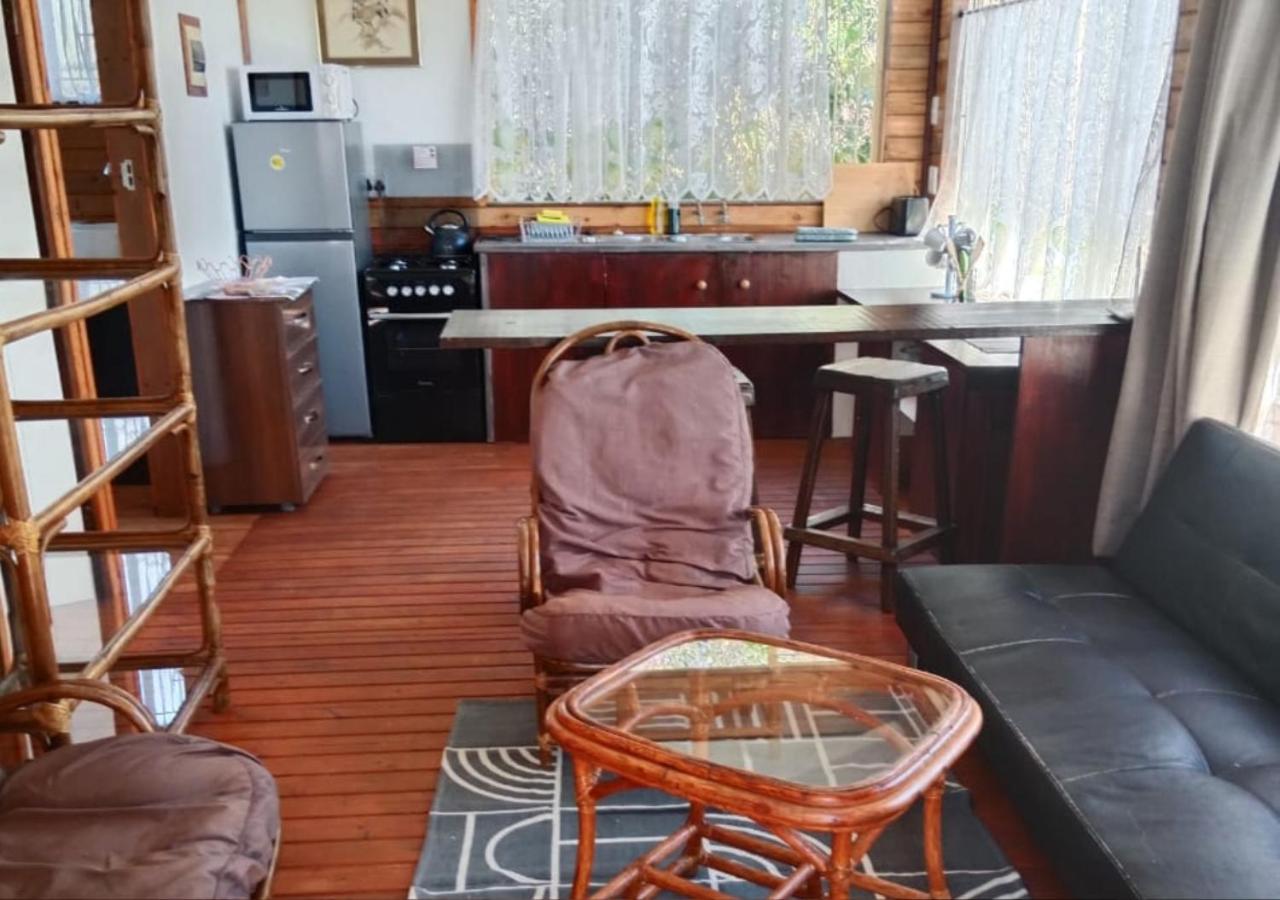 Woodland Gardens Self catering Pet Friendly Lodge