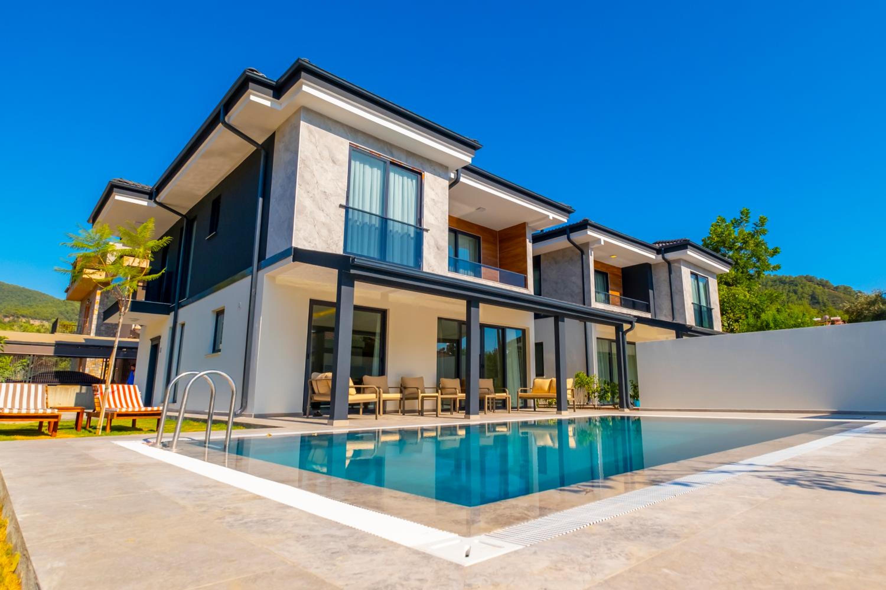 Vira Villas Premium view 4